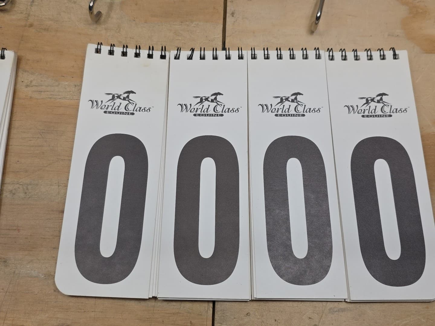 World Class Equine WINNING NUMBERS CASE w/ Numbers For horse saddle Show ~ 2 4