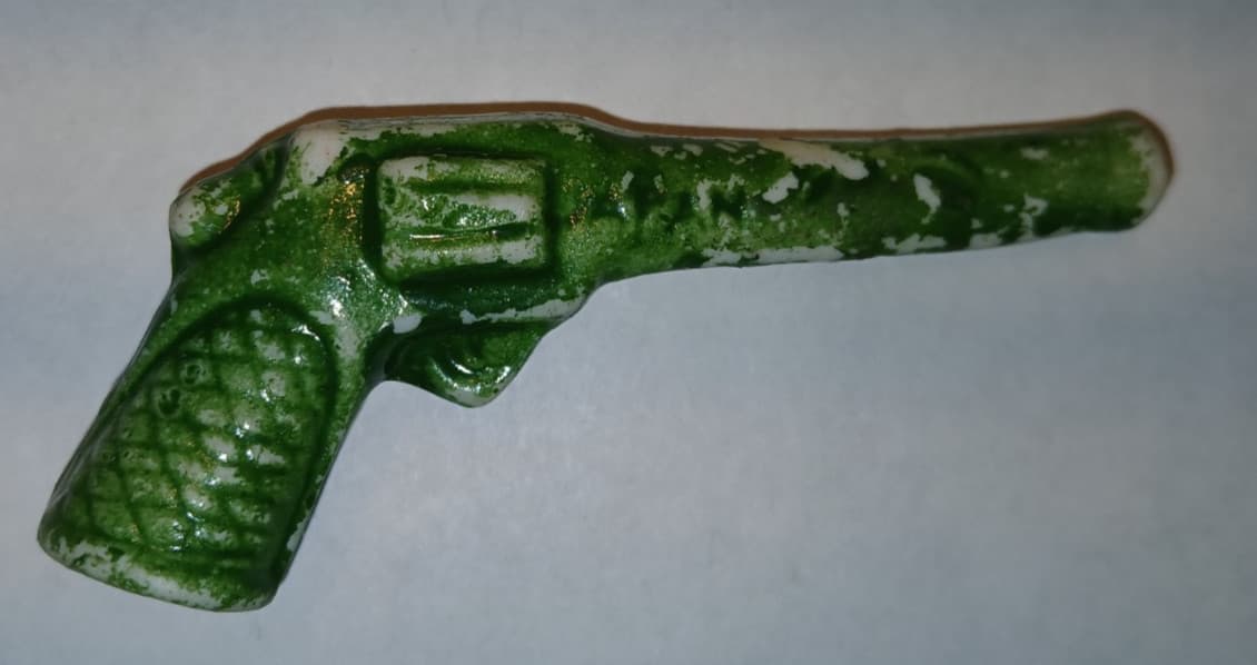 Cracker Jack Lot 472 - Green Gun Smoking Pipe 3" 3