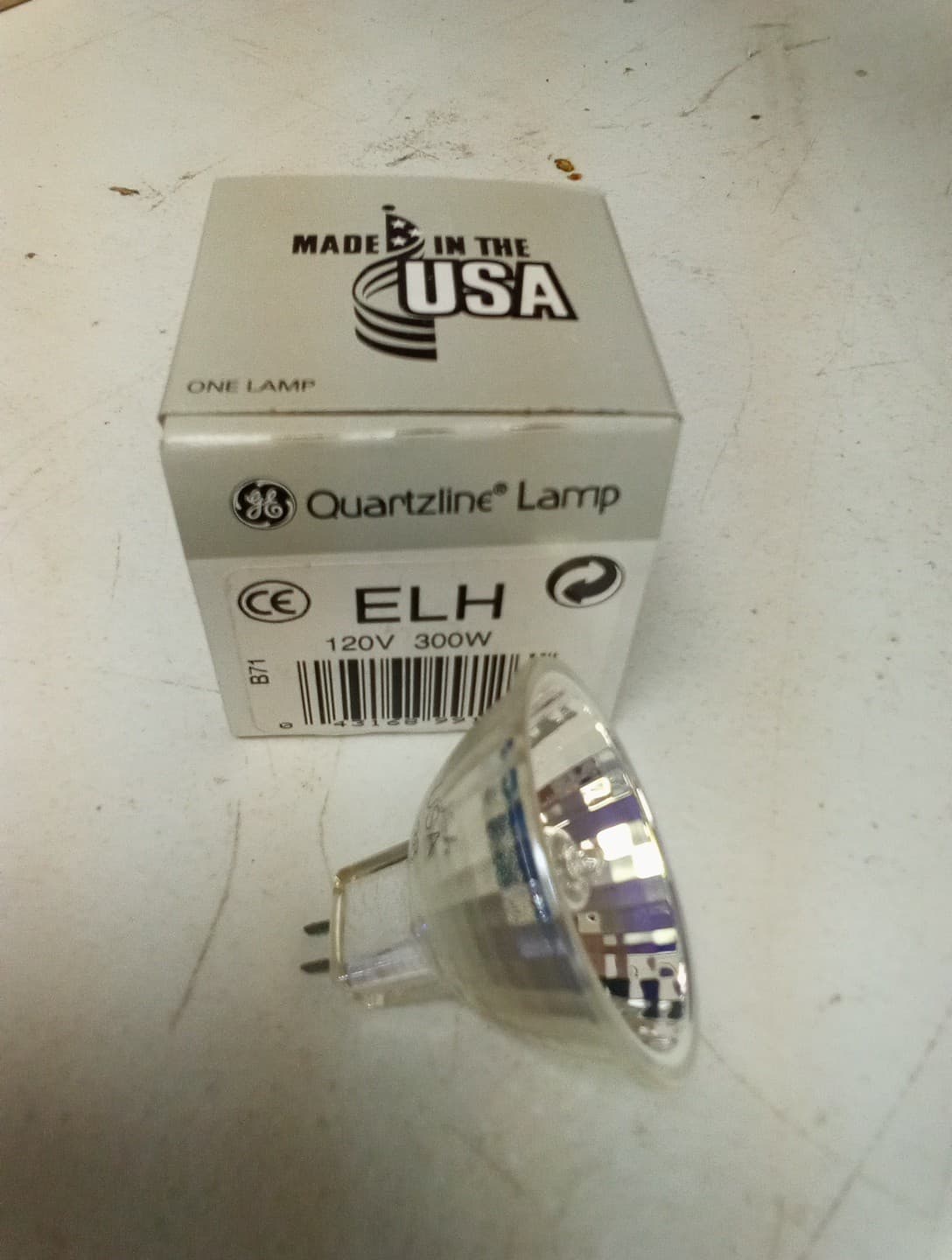 GE Quartzline Lamp ELH 120 VOLTS - 300 WATTS   4