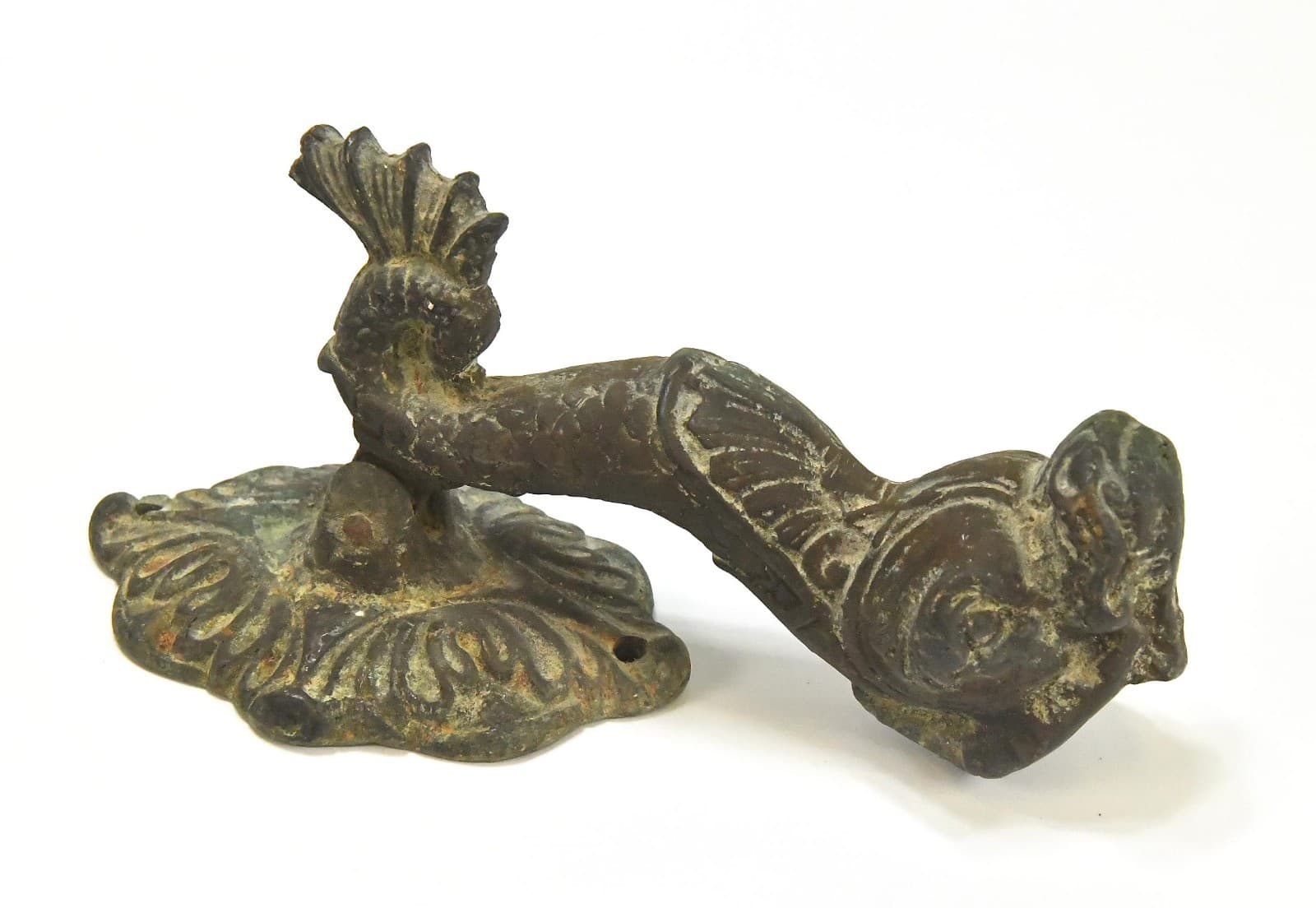 VINTAGE LARGE BRASS BRONZE DOOR KNOCKER FISH DESIGN