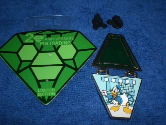 Disney 2020 Pin Trading 20th Anniversary Countdown DONALD DUCK  LE  Pin   3