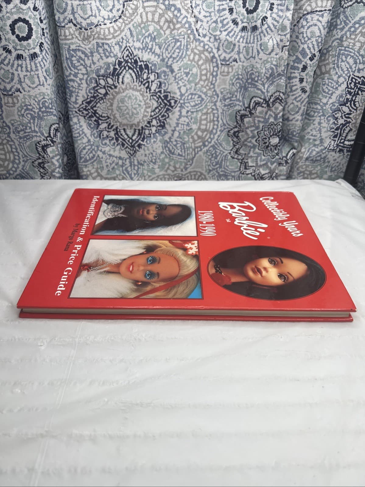 Collectibly Yours Barbie Doll 1980-1990 - Hardcover By Margo Rana PRE-OWNED 5