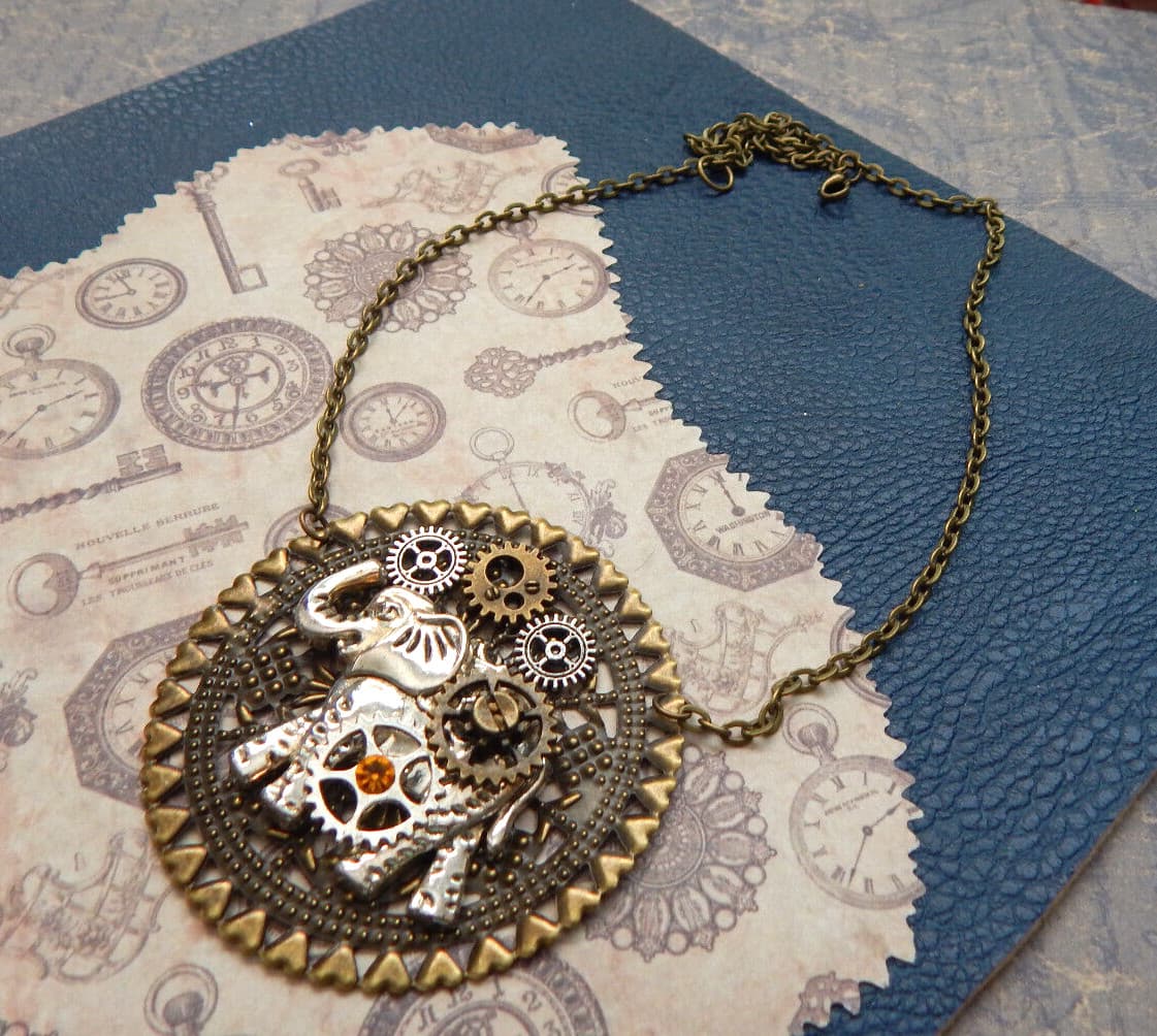 Steampunk Necklace Elephant Gold Pendant Cosplay Handmade NEW Fashion Chain 3