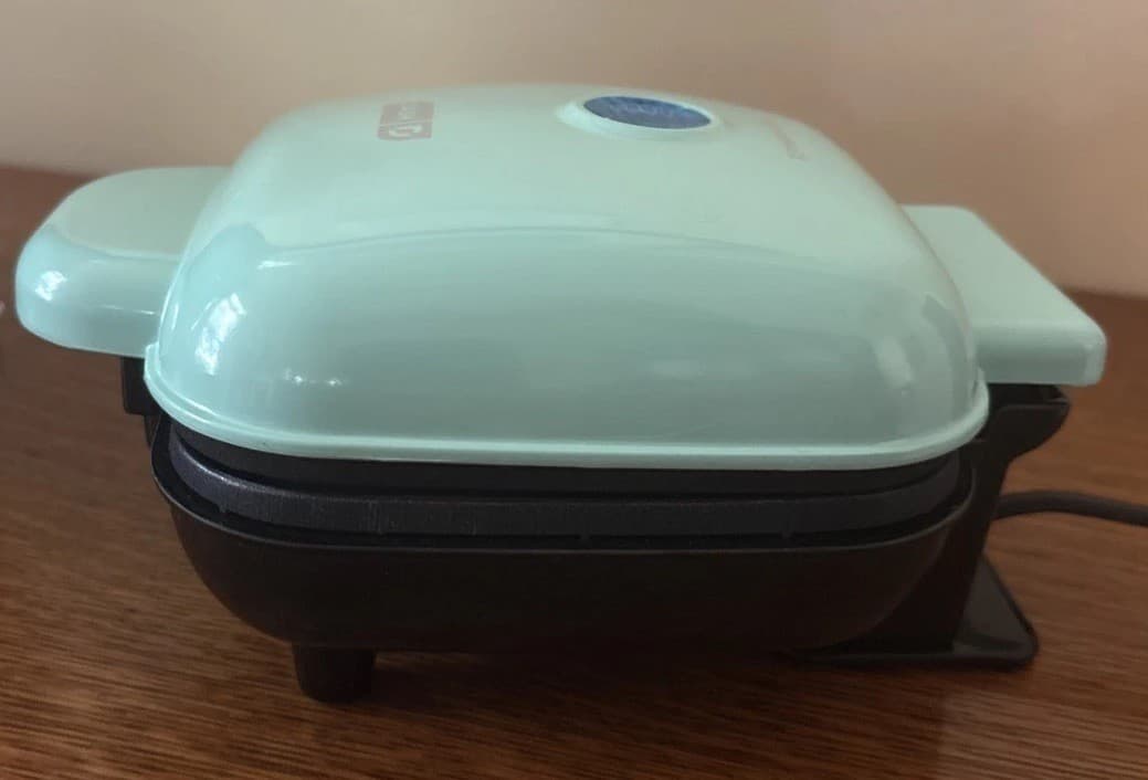 Dash Egg Bite Maker Makes 4 Egg Bites Teal Black DBBM400GBAQ04 New Without Box 3