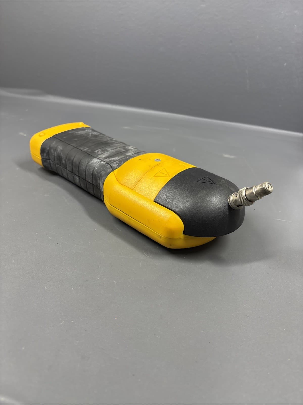 Riser Bond Model 1550 Compact Handheld 6