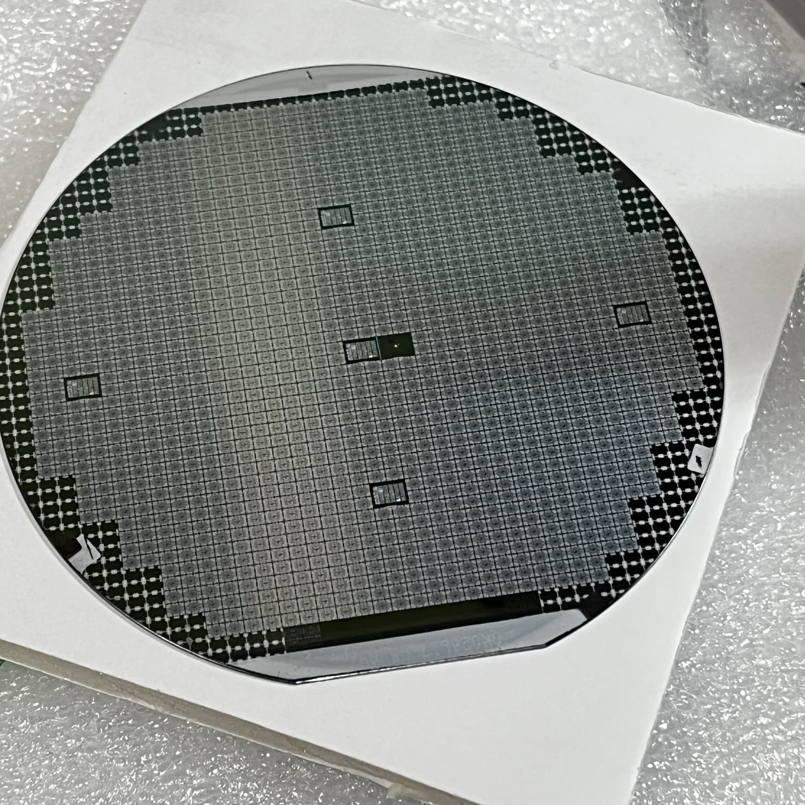 Unknown Vintage 4 Inch Silicon Wafer w/ Die, Structures, and Test Areas 2