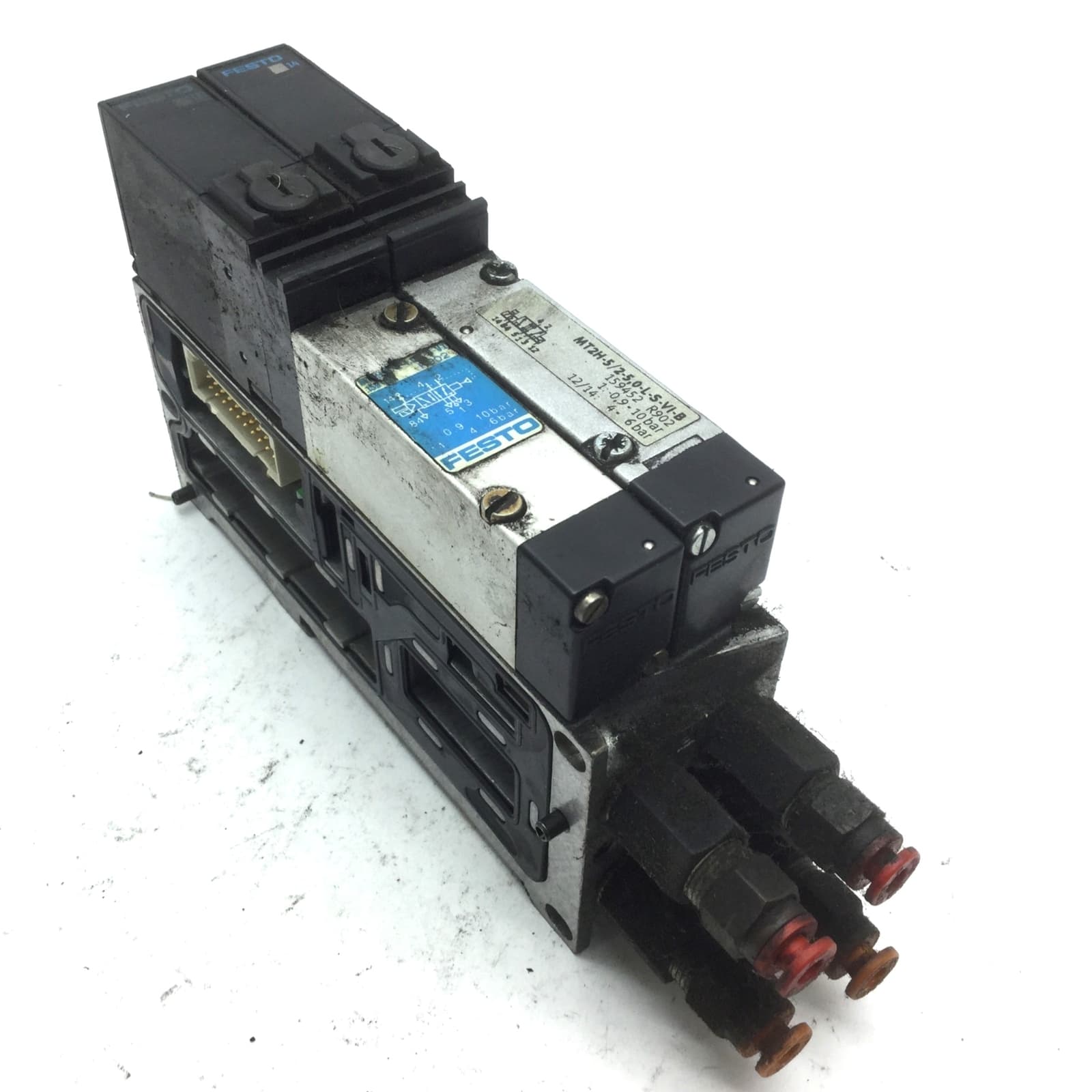 2x Festo MT2H-5/2-4.0-L-S-VI Solenoid Valves On VIGM-03-4.0 Manifold Block