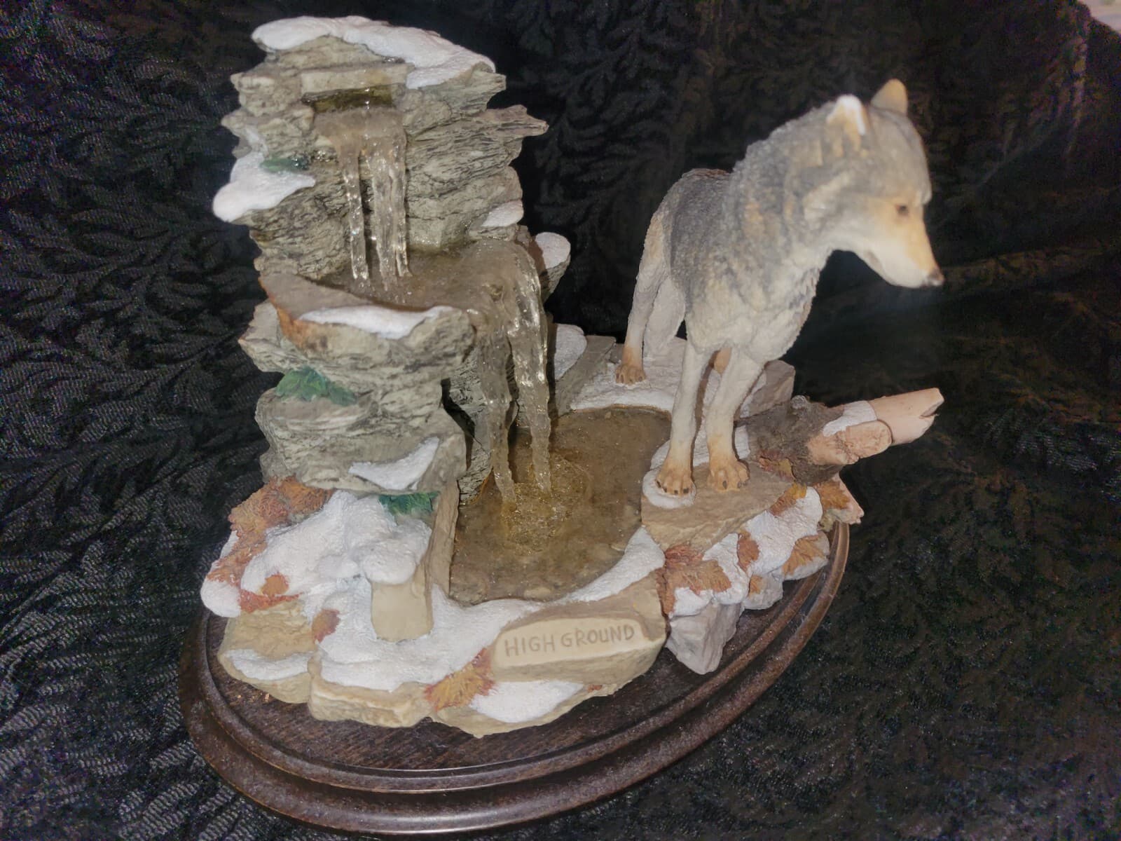 RARE Country Artists High Ground Wolf Figurine Hand Crafted In England - CA685  2