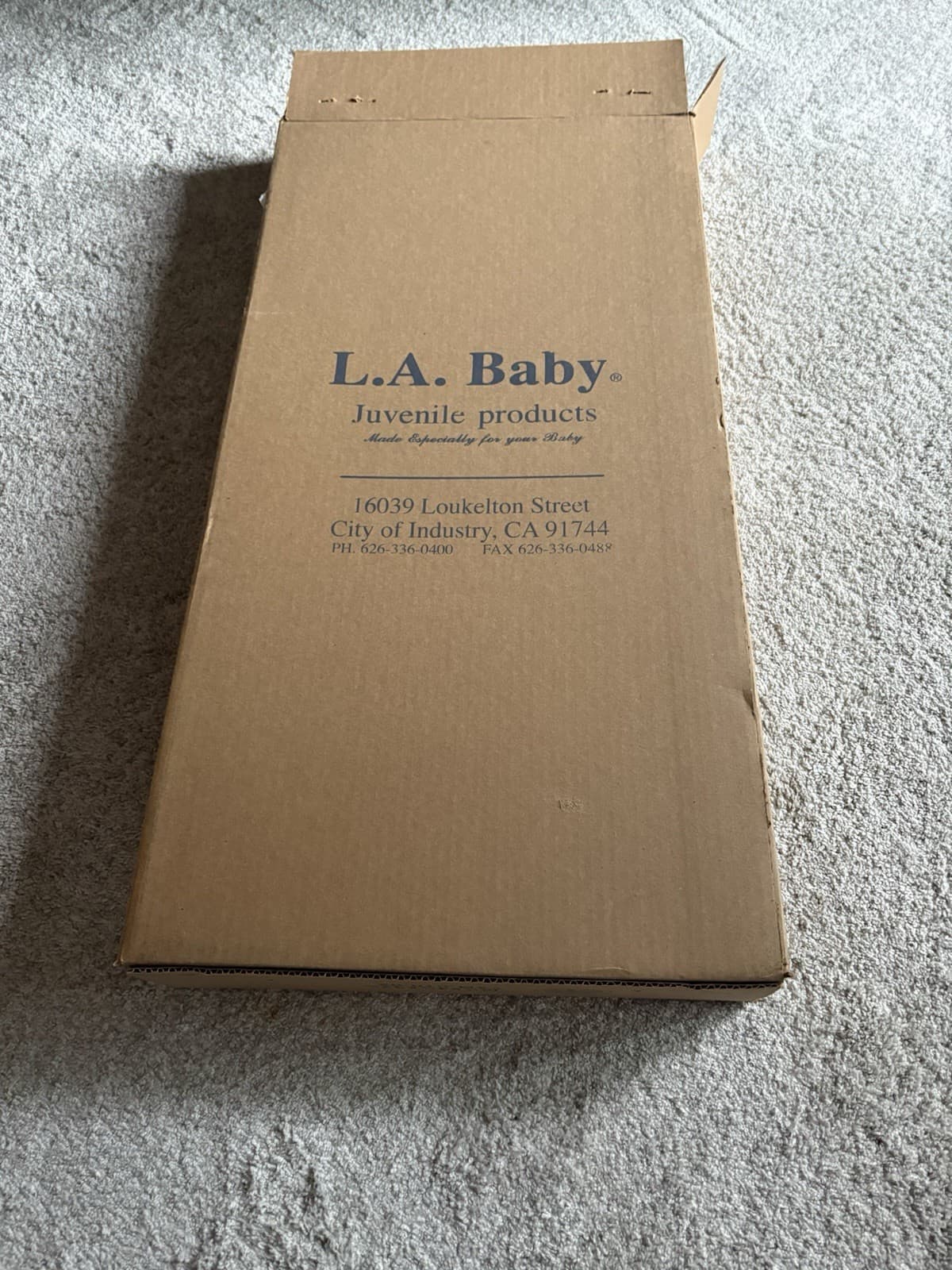 L A Baby P-3488-32QP 32 in. Contour Changing Pad-White 3