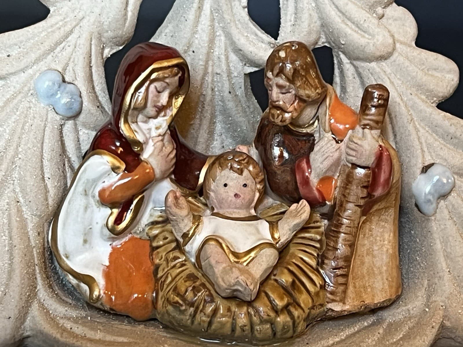 Tii Collections Ceramic Holy Family  Nativity Scene Figurine Textured And Glazed 2
