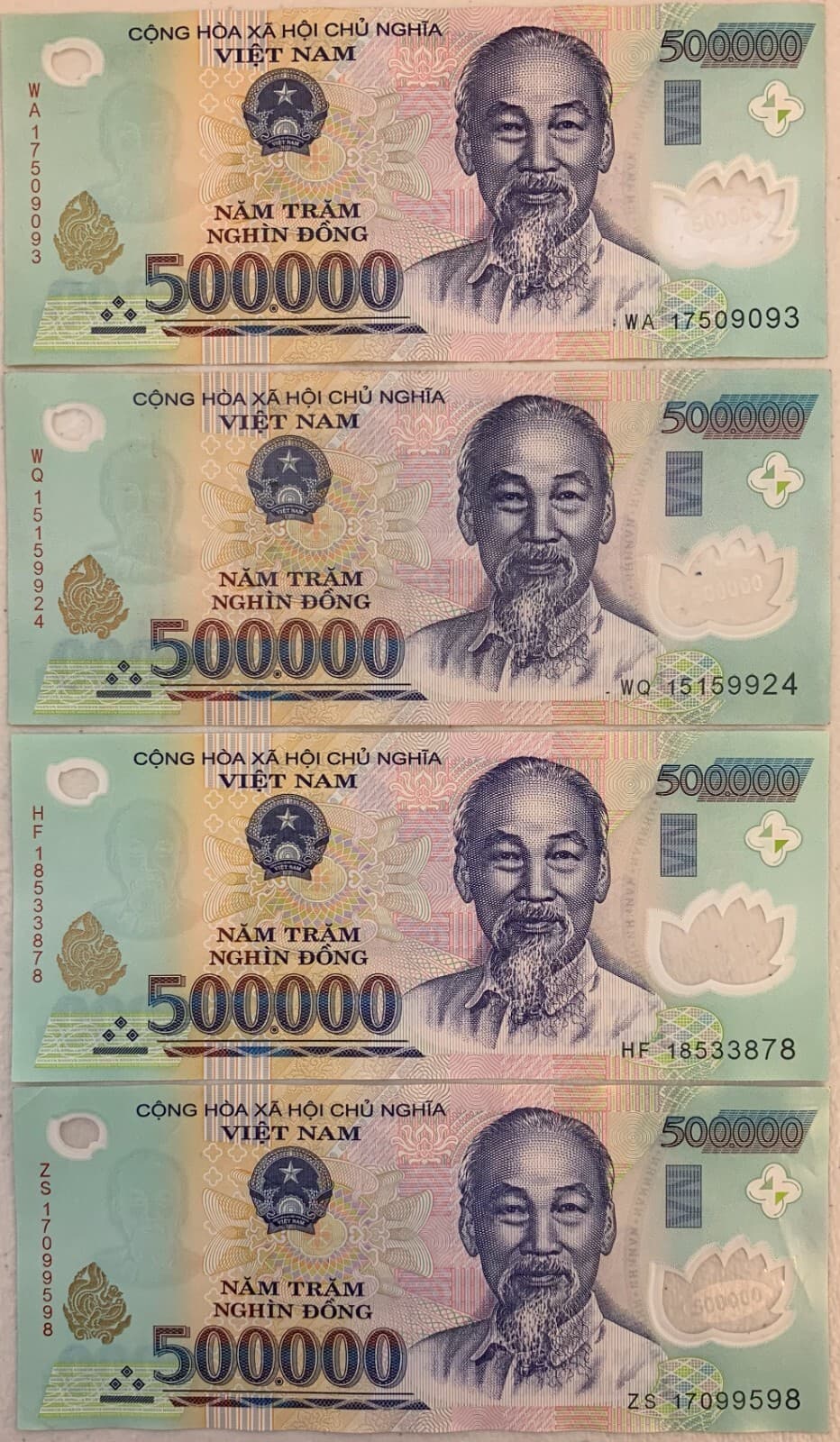 1,000,000 VIETNAM DONG  2x 500,000 BANKNOTES  1 MILLION VIETNAMESE AUTHENTIC VND 3