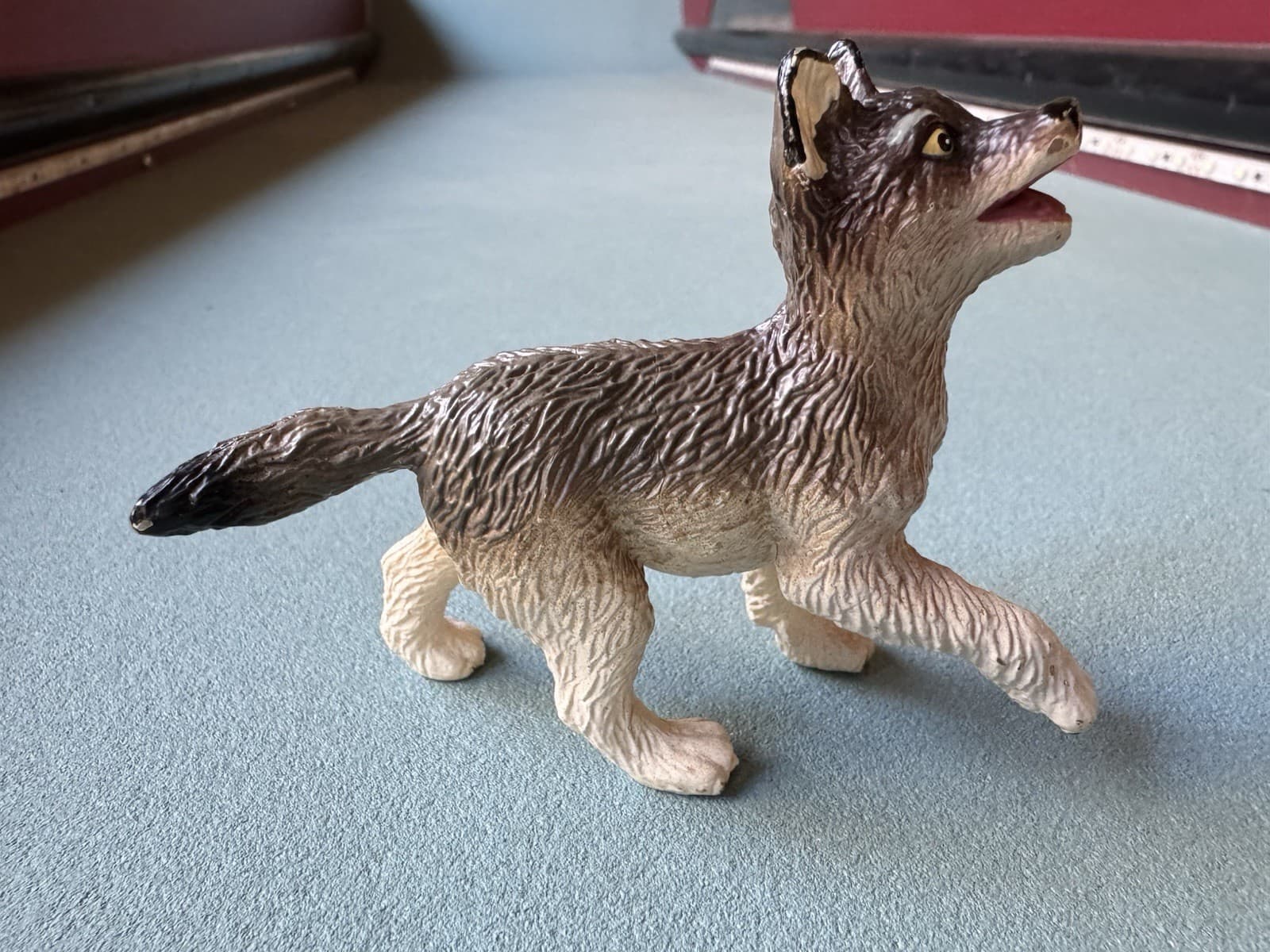 Vintage Safari Ltd Wolf Figure 1990 Retired Toy Wild Dog Wildlife Figurine Puppy 5