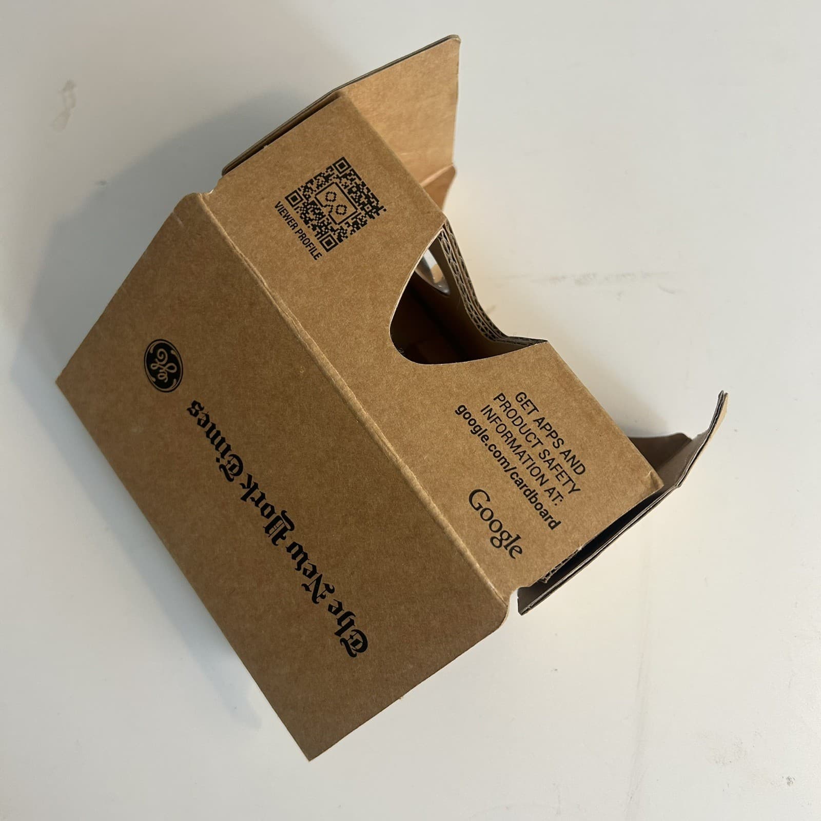 Google GE NYT New York Times Cardboard Virtual Reality Viewer VR 4