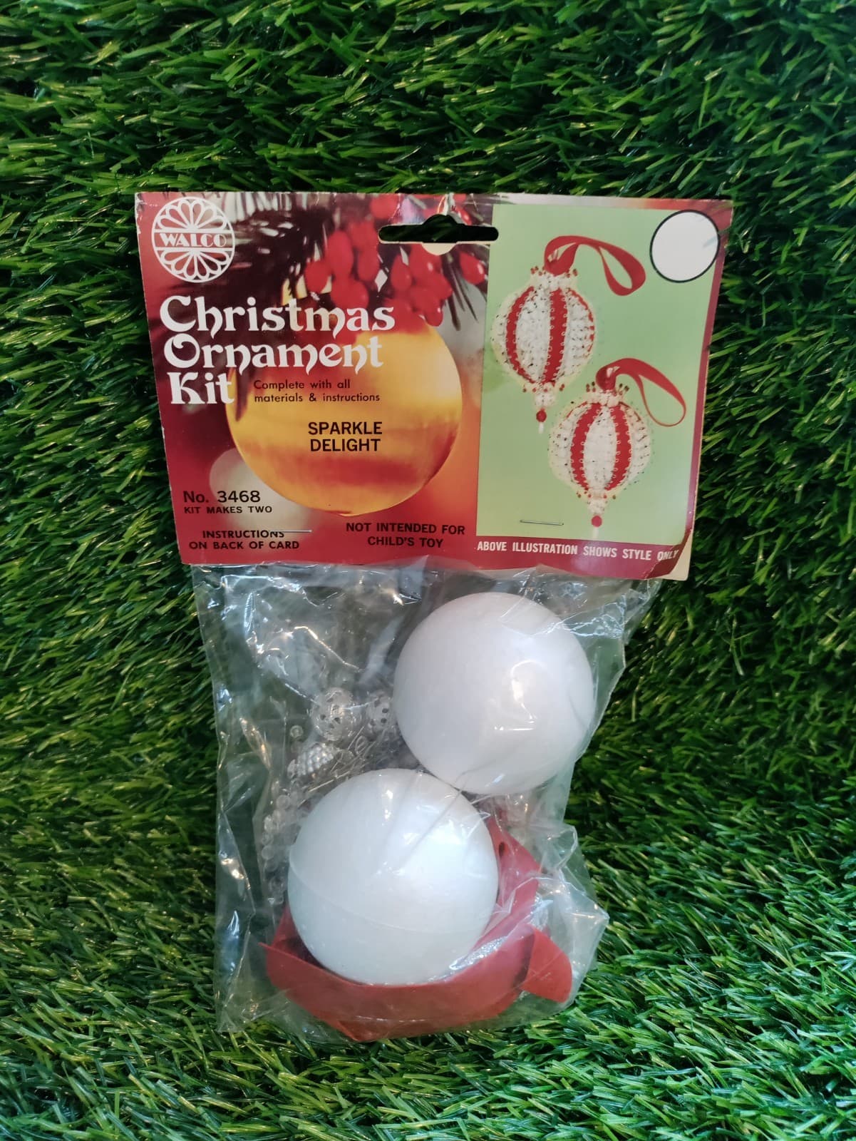 Walco Christmas Tree Ornament Kit Sparkle Delight Vintage 1977