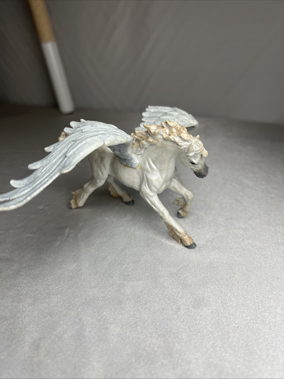 Safari Ltd White Pegasus Winged Horse Animal Toy Figure J8 5