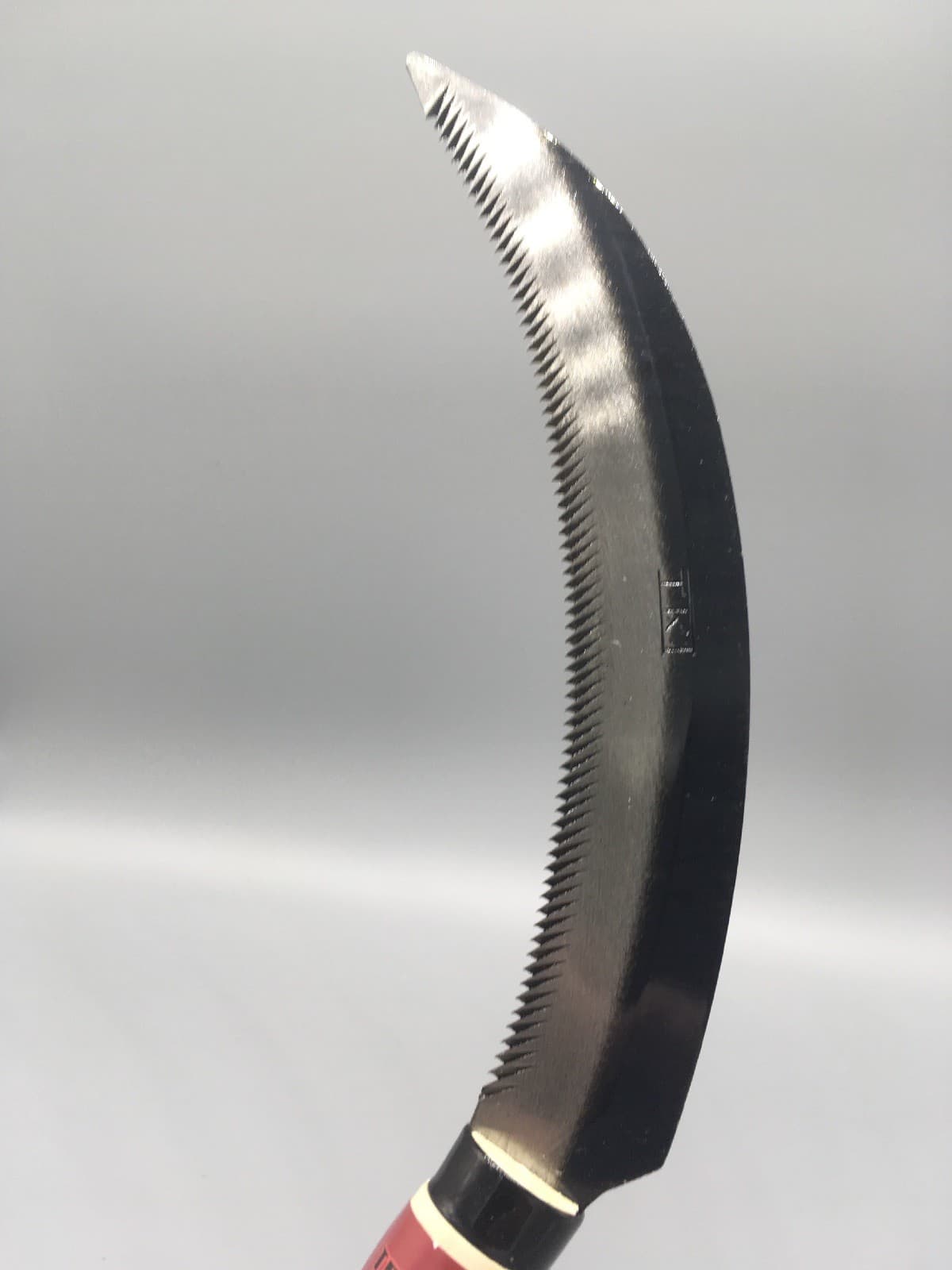 Takumashii 6” Pro Sickle , Saw Tooth, Garden Weeder, Serrated Garden Hand Tool 5