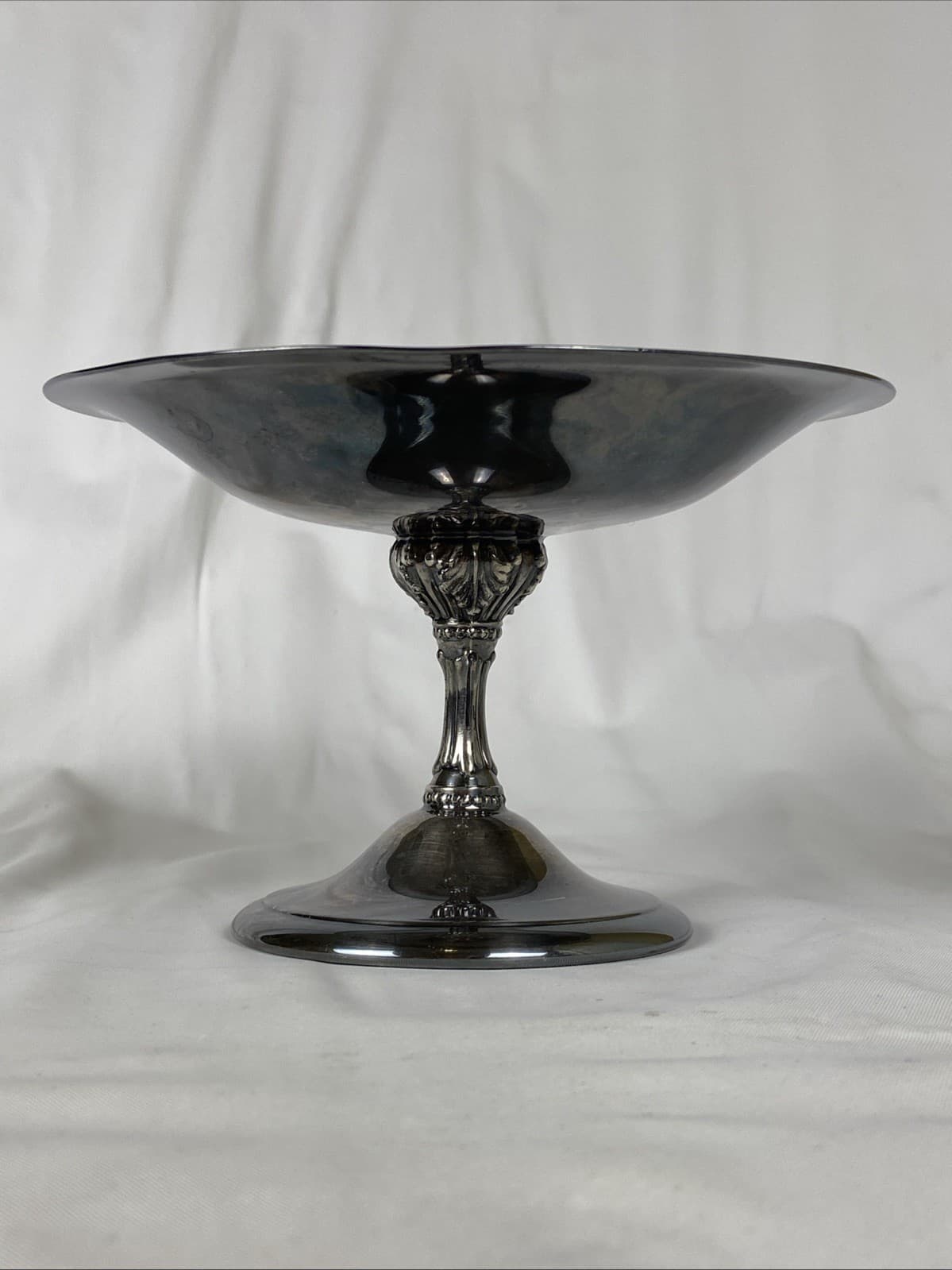 Vintage Reed & Barton Silver Plate Pedestal 141 Green Enamel Round Dish 7" 3