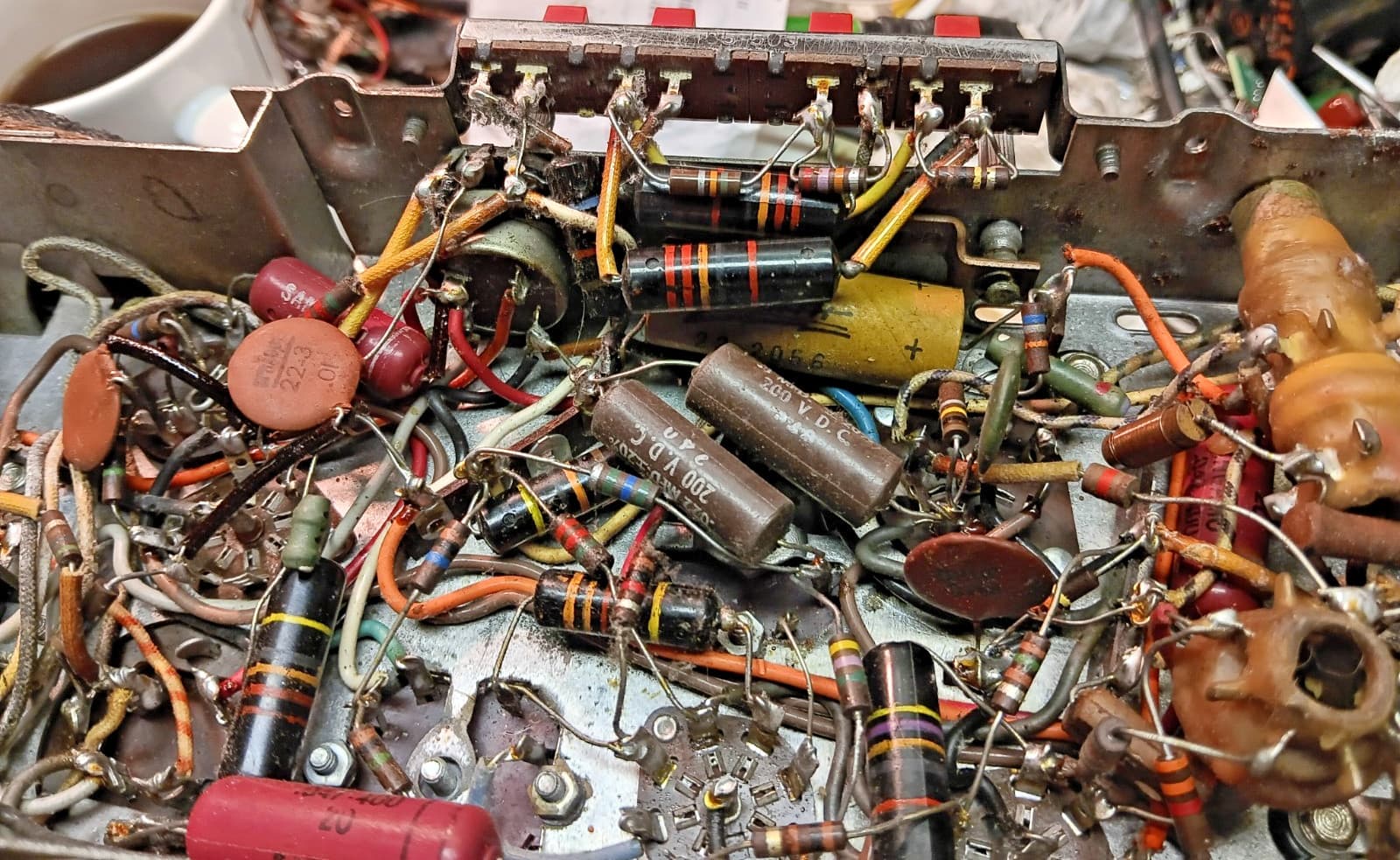 Zenith Transoceanic Electrolytic Capacitor Replacement Module 2