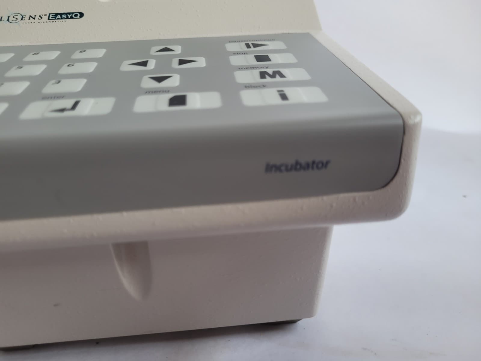 Nuclisens Easy Q Incubator 285204 Lab Microplate Testing Scientific Commercial  4