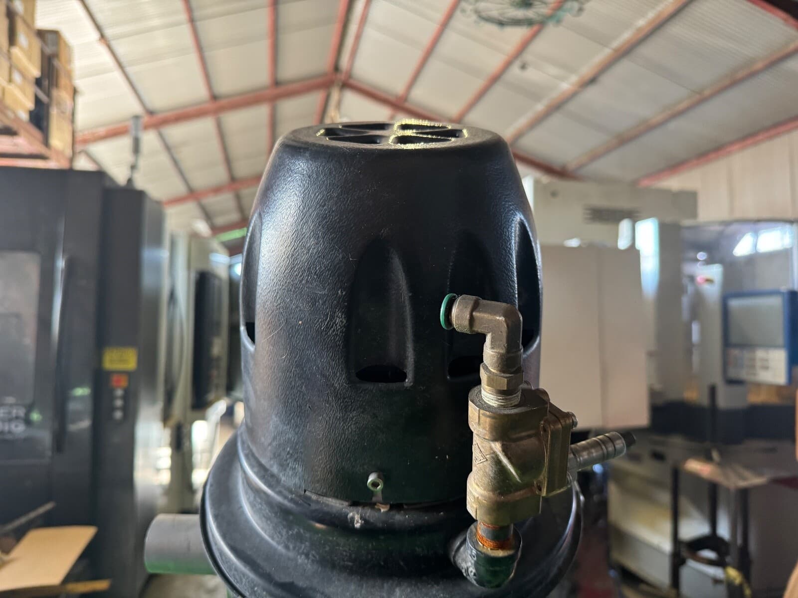 Conair Material Hopper With Vaccum Motor. Model AL 2 With Loader Control 6