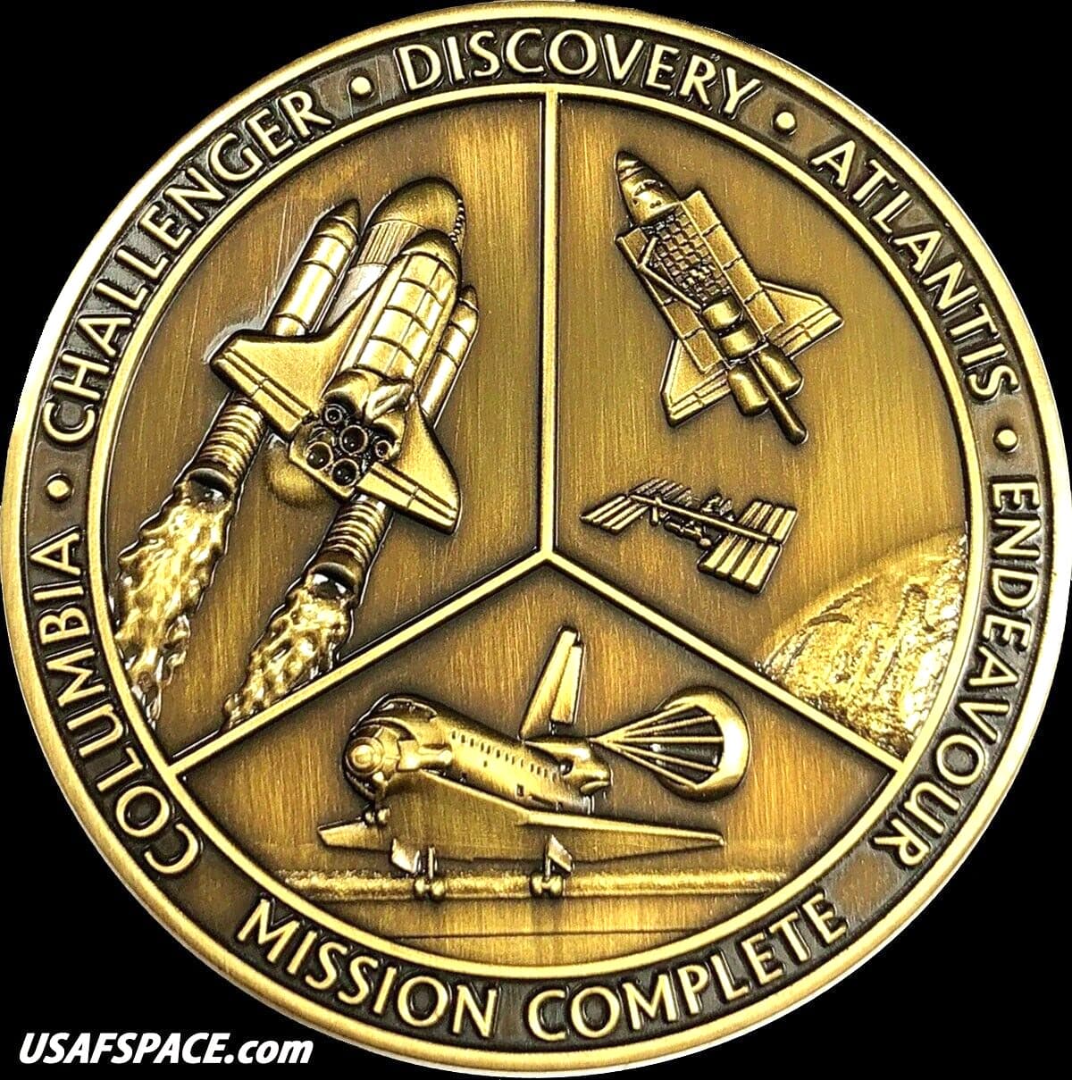 SPACE SHUTTLE COMMEMORATIVE NASA COIN-MEDALLION CONTAINING FLOWN SHUTTLE METAL 2