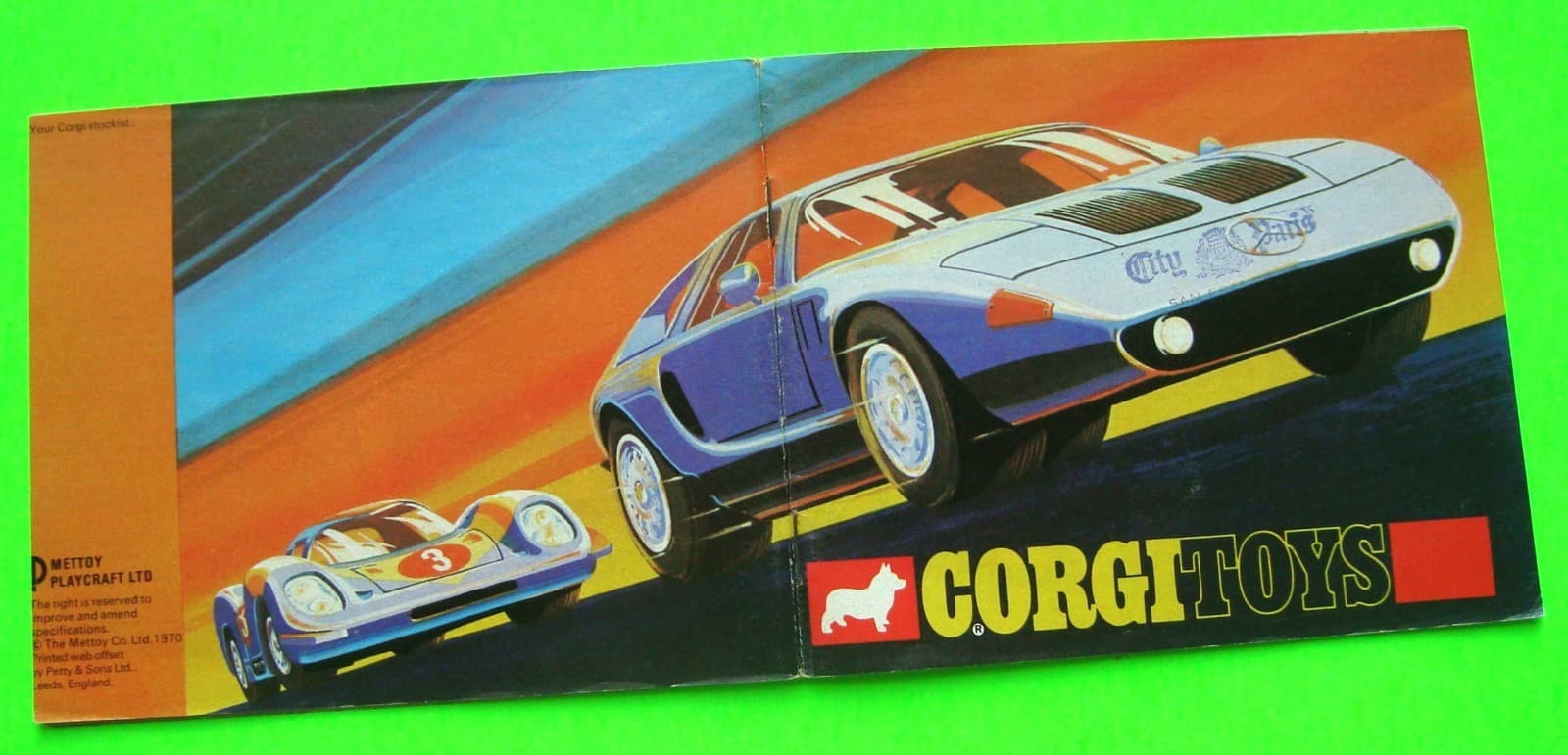 5 Diff 1966 to 1976 CORGI DIECAST TOY / MODEL CAR COLOR BROCHURES 160-pgs XLNT 5