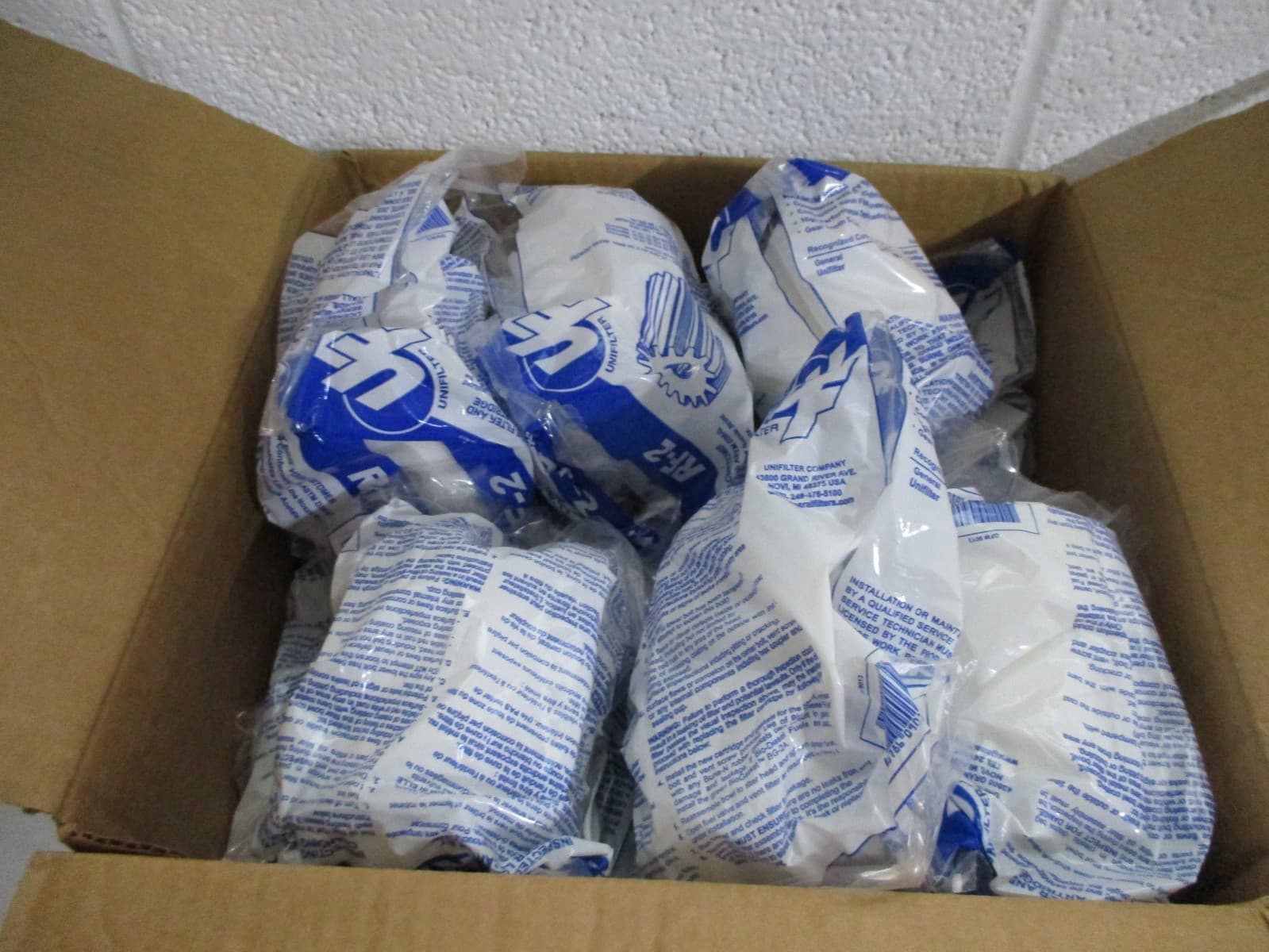 BOX OF 19 GENERAL RF-2 MICROFIBER 10 MICRON REPLACEMENT OIL FILTER CARTRIDGE  2