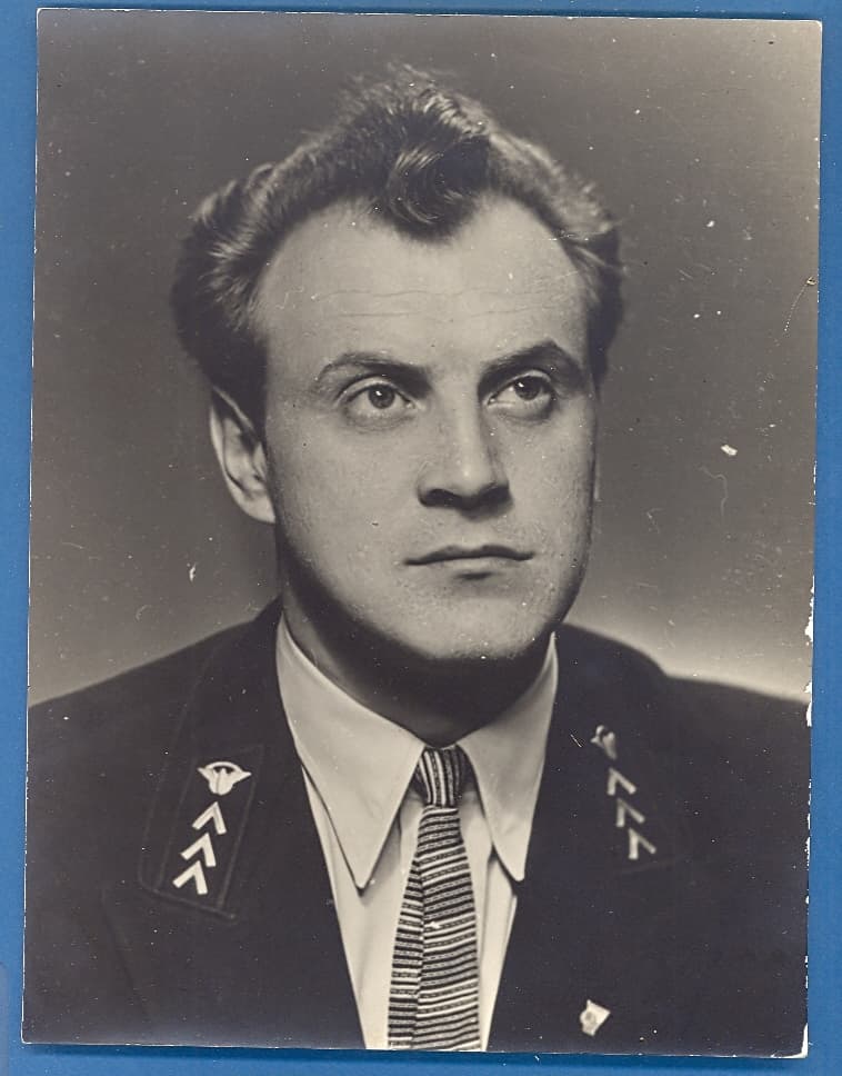 LATVIA RUSSIA CERTIFICATE OF HONOR DRIVER OF TROLLEYBUS 1974 WITH PHOTO 382 2