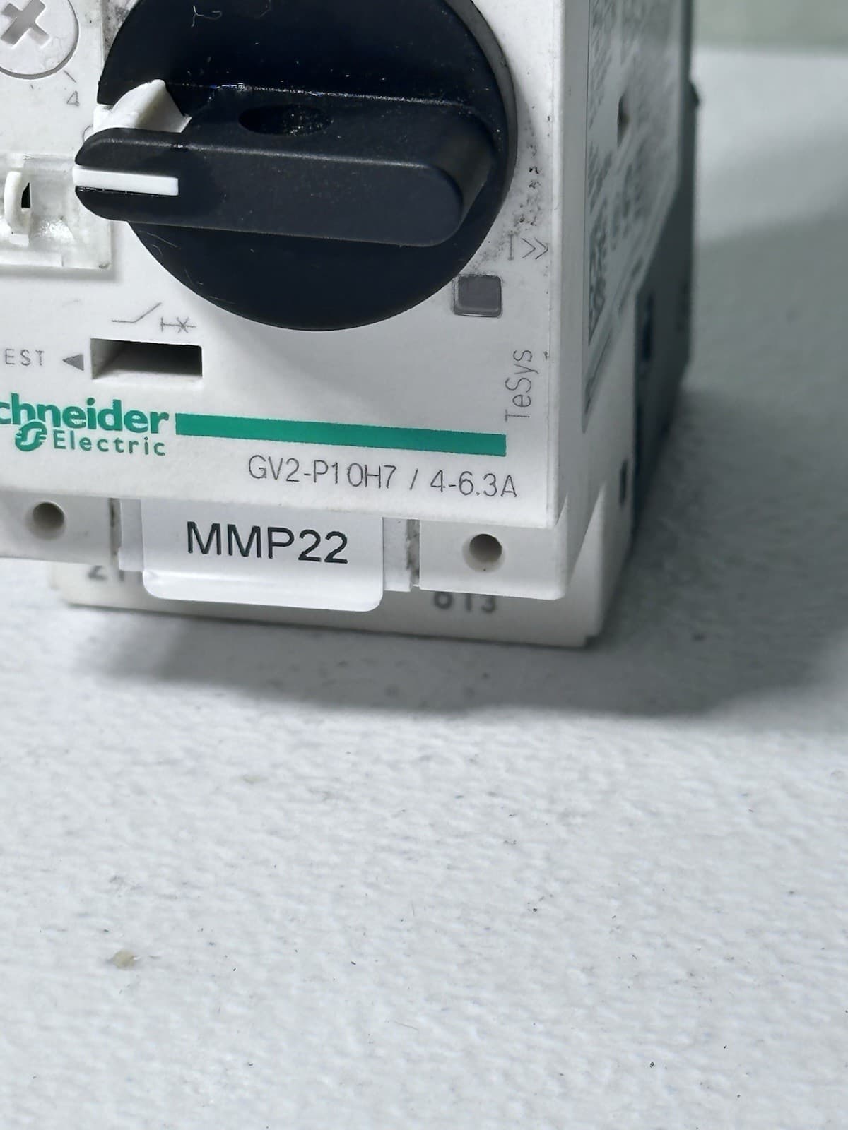 Lot Of  2 Schneider GV2-P10H7 4-6.3A Circuit Breaker Motor Starter 2