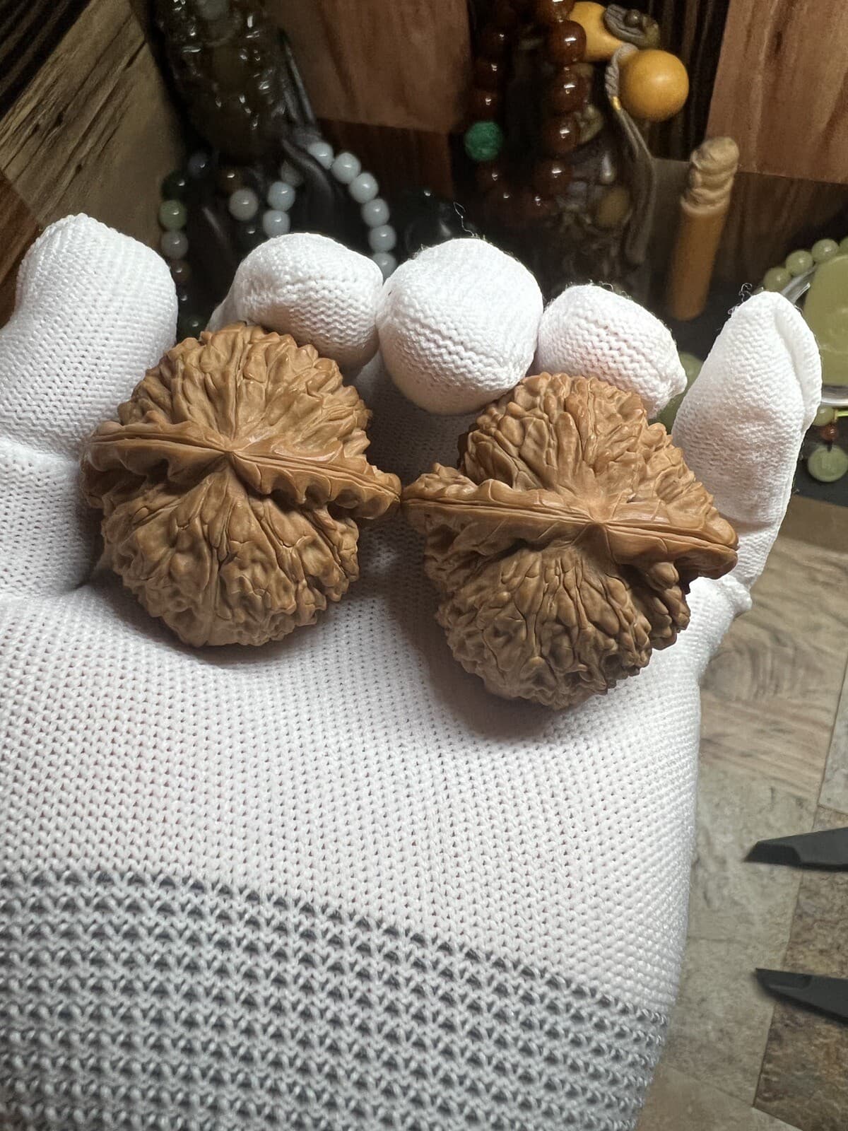 Pair of  Match Chinese Health Walnut 41×41.5×34mm精配文玩核桃～闷尖白狮子石⚽球白 2