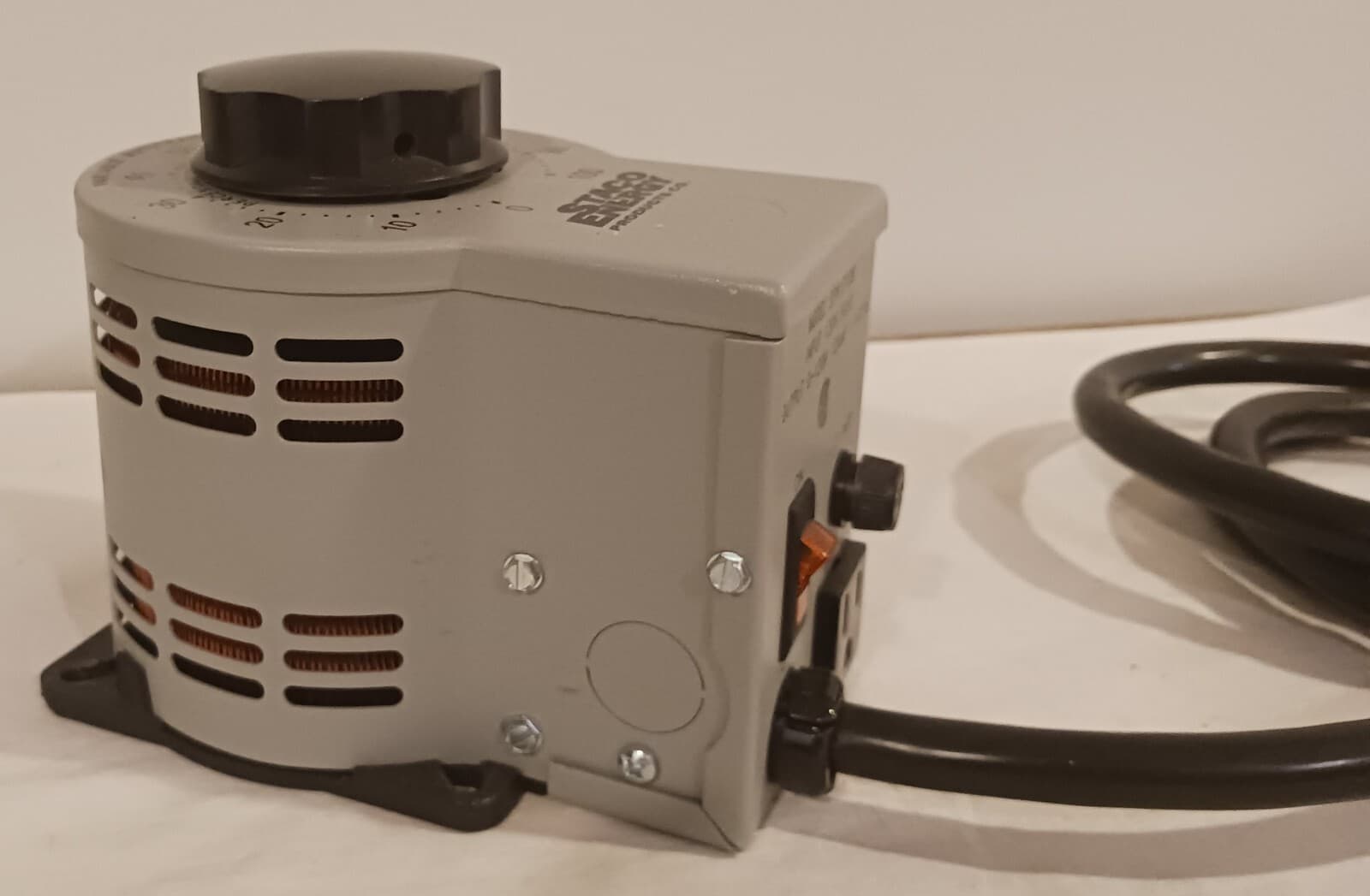 Staco Energy Products 3PN1210B Variable Autotransformer. NEW. Free Shipping. 4