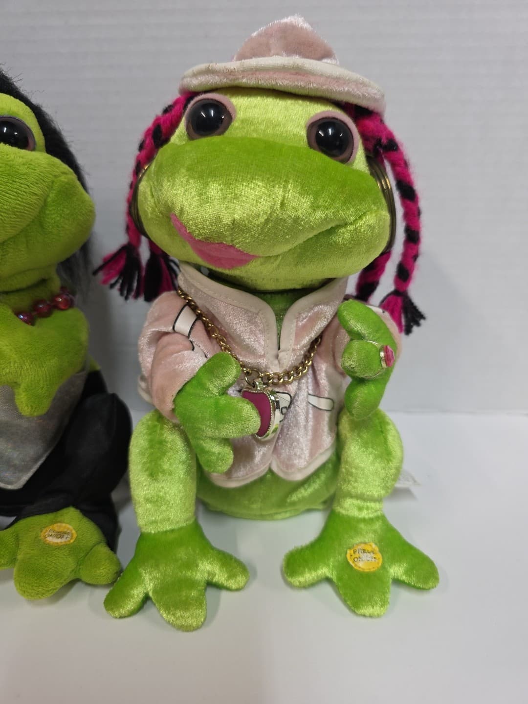 Gemmy Frogz Rap It Ribbit Hip Hop Frogz Lot Of 2 For Parts  3