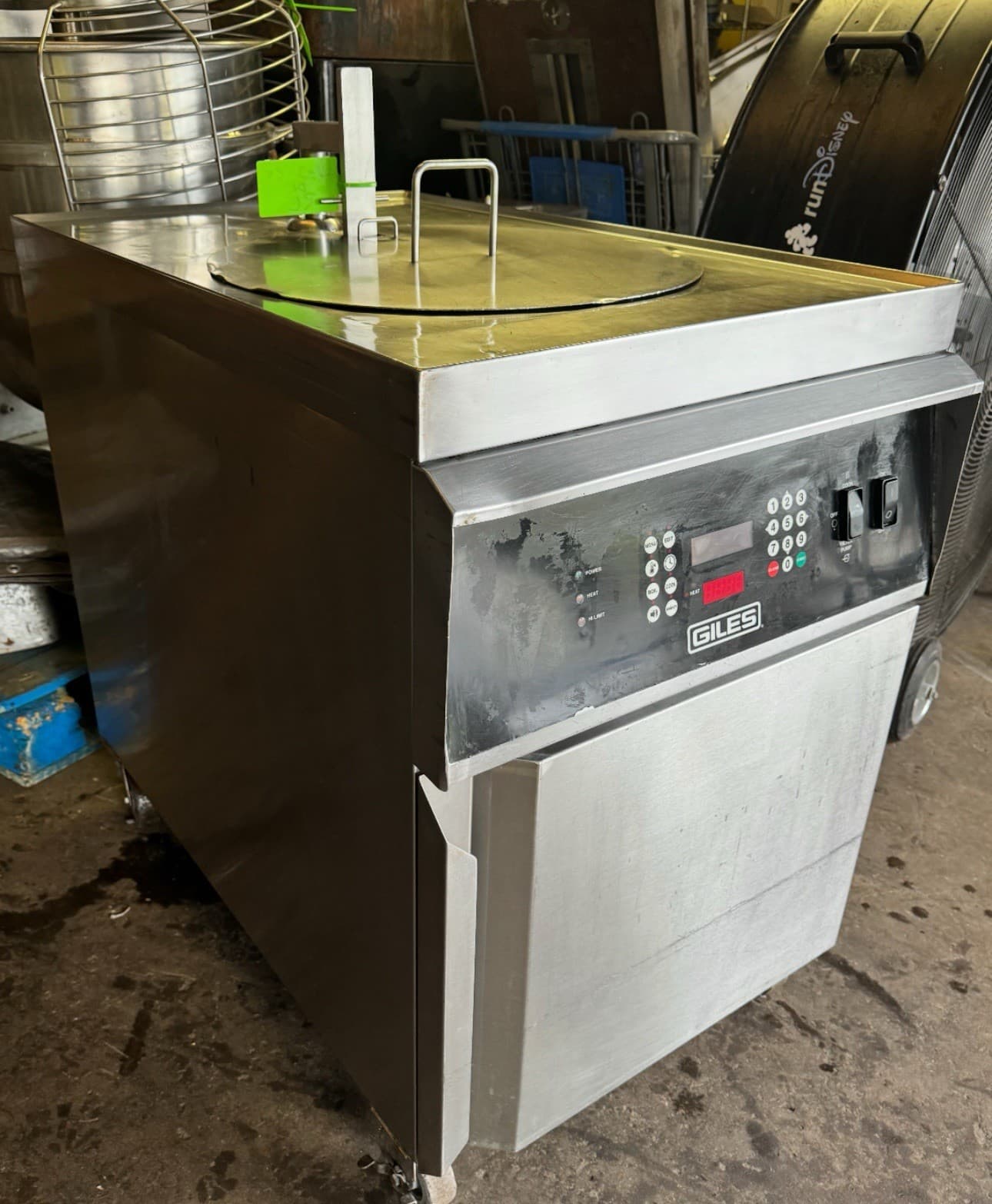 GILES Ventless Electric Fryer w/Auto Lift Model GEF-720-VH 208V 3PH GREAT SHAPE! 2