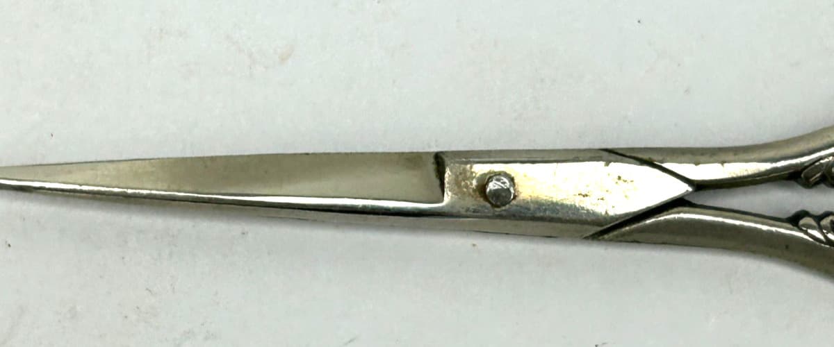 Vintage Sewing Embroidery Scissors Tell Germany 3.75" Long with Leather Case 4
