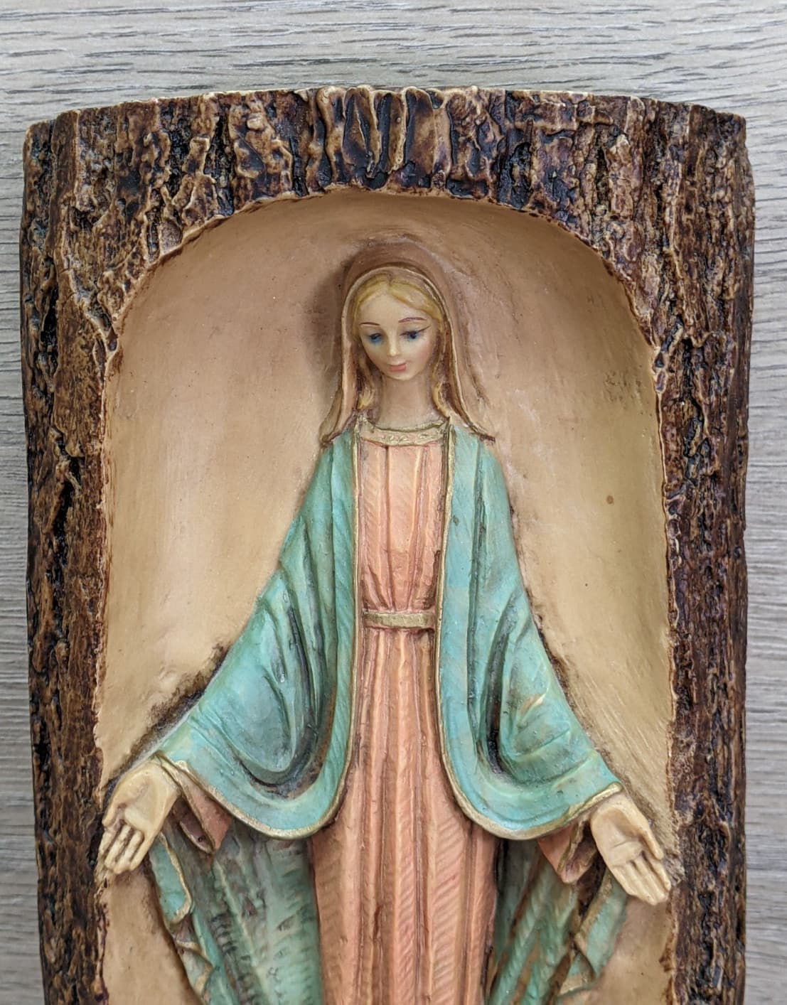 Vintage Mary Immaculate Plaque Virgin Mary Art Faux Tree Wall Hanging Italy 2