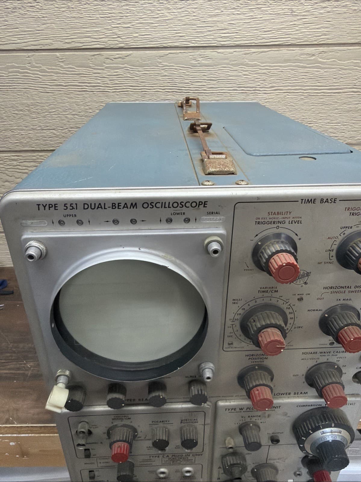 Tektronix 551 Dual Beam Ocilloscope Working 5