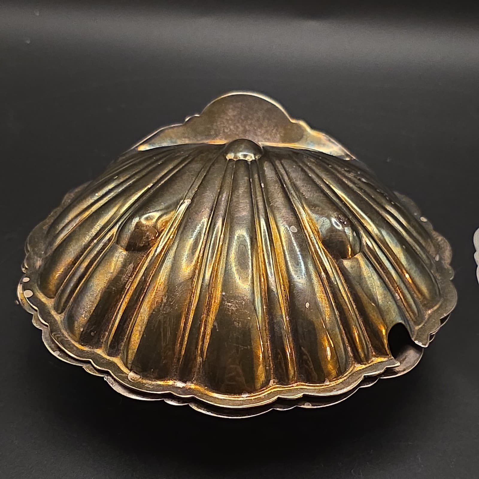  2ps Antique Barker Bros LTD England Silverplate  Clam Shell Butter Dish 4