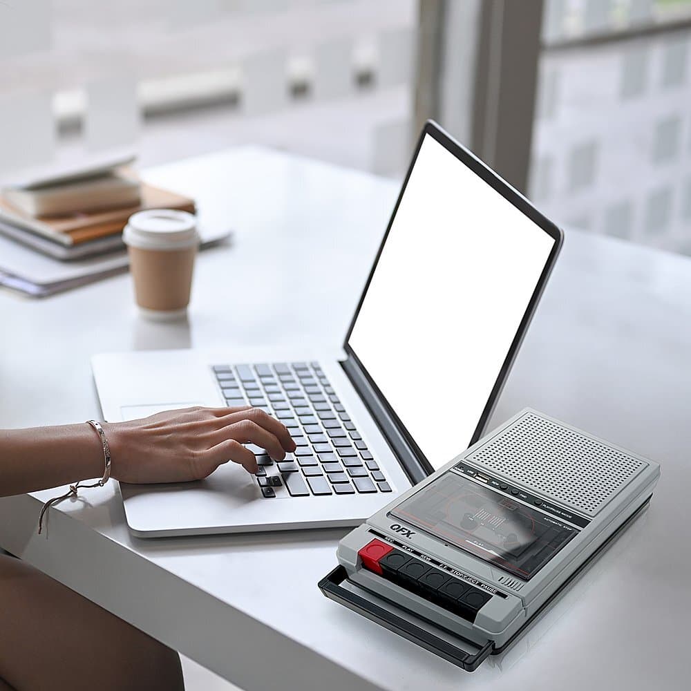 Silver QFX RETRO-40 Shoebox Cassette Tape Recorder +AUX/USB +Built-In Mic 4