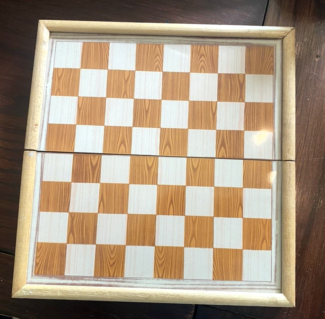 Vintage Folding Chess Set Portable Travel Wood Case Magnetic 8"x8" Complete 4