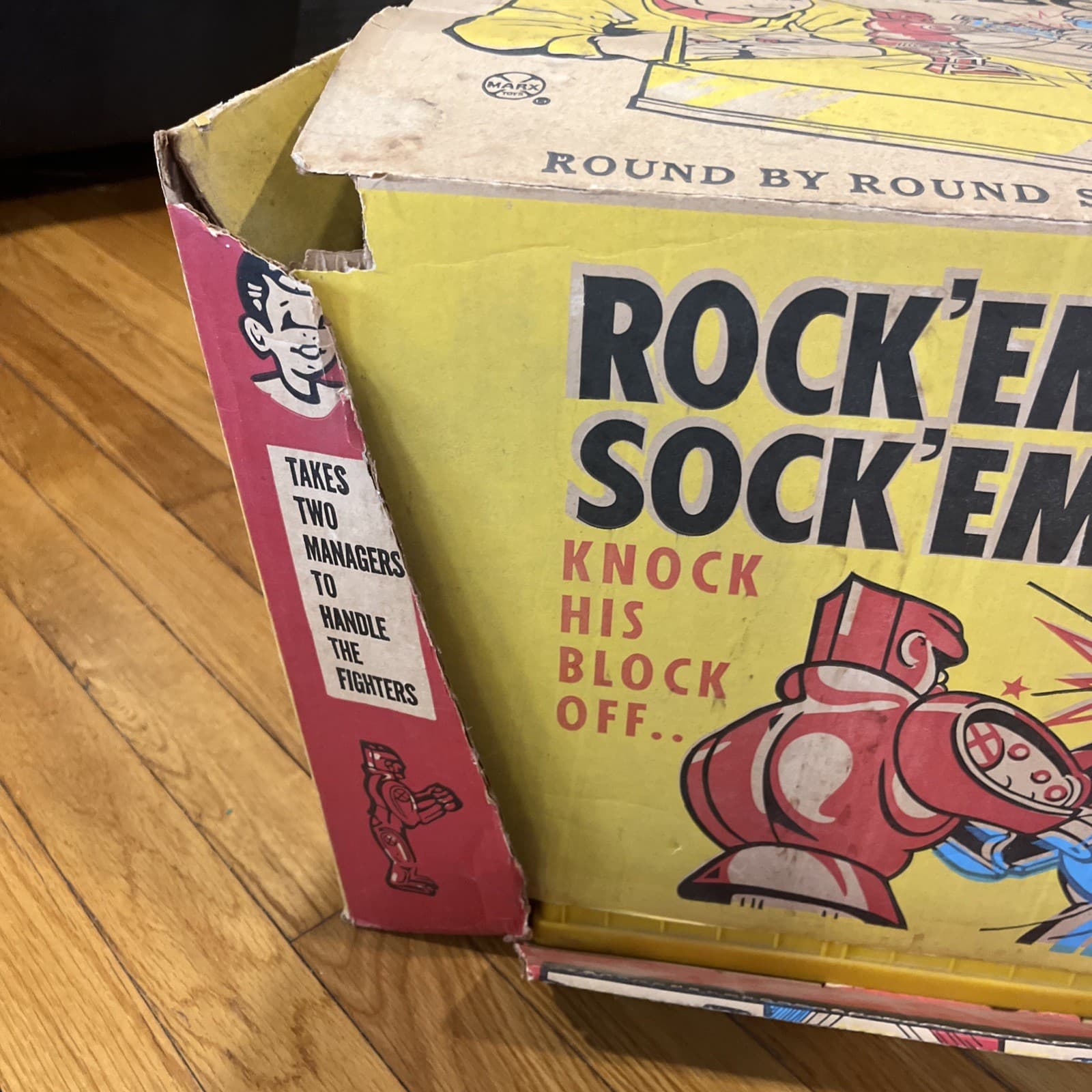 VINTAGE 1966 MARX ROCK 'EM SOCK 'EM BOXING ROBOTS with BOX and RARE INSERT 5