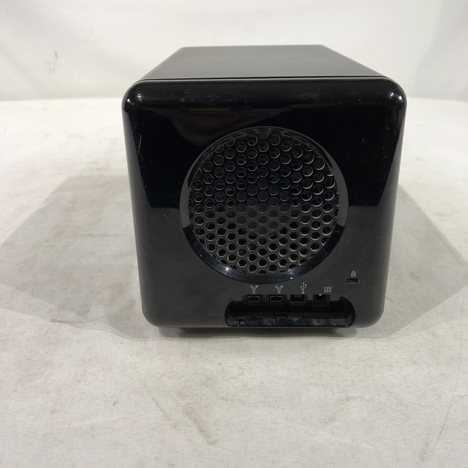 DROBO DRO4D-D 4-bay External Storage Array, w/HDD's 3