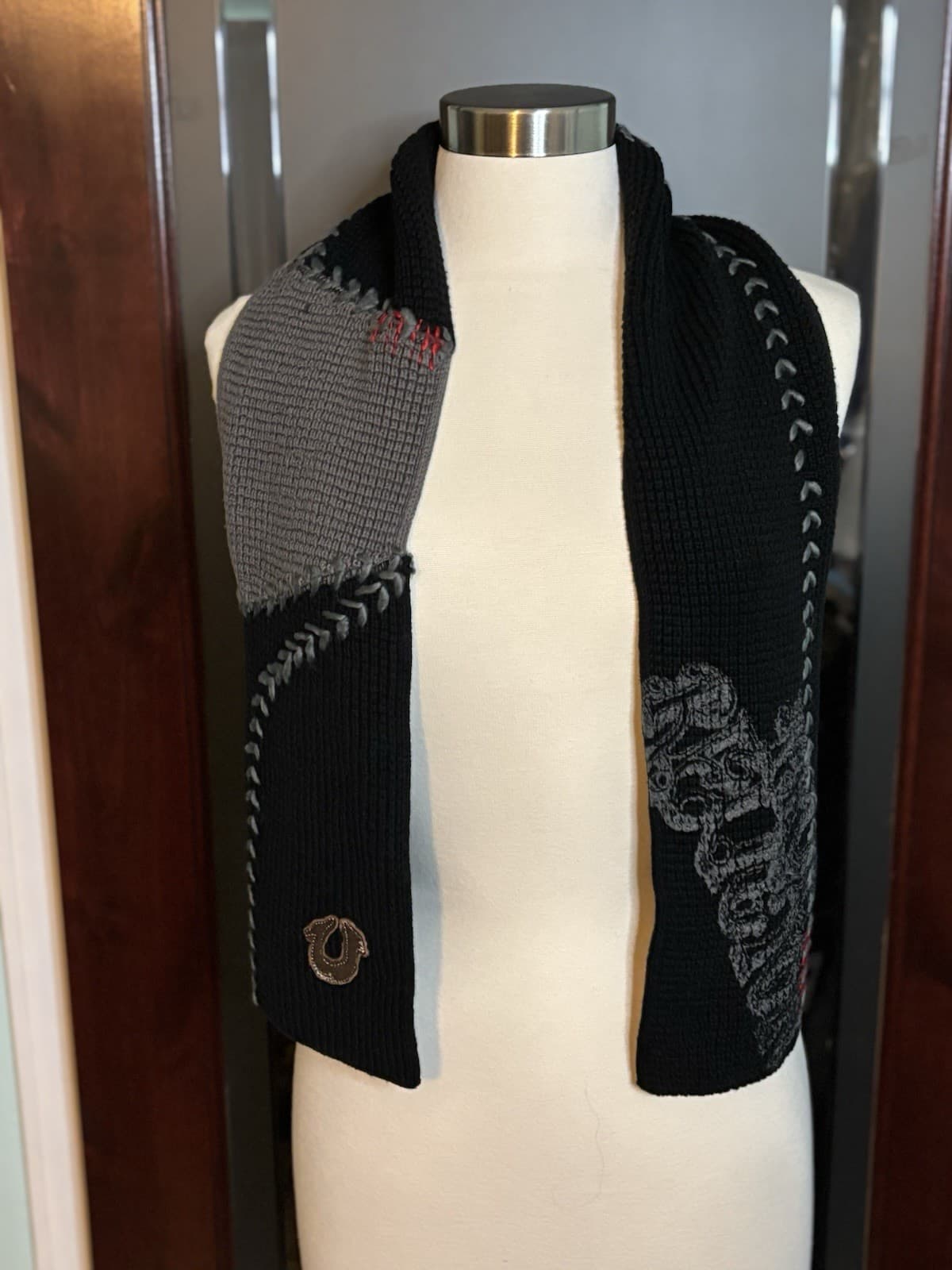 True Religion Unisex Black & Grey Vintage Y2K Cotton & Wool Scarf 3