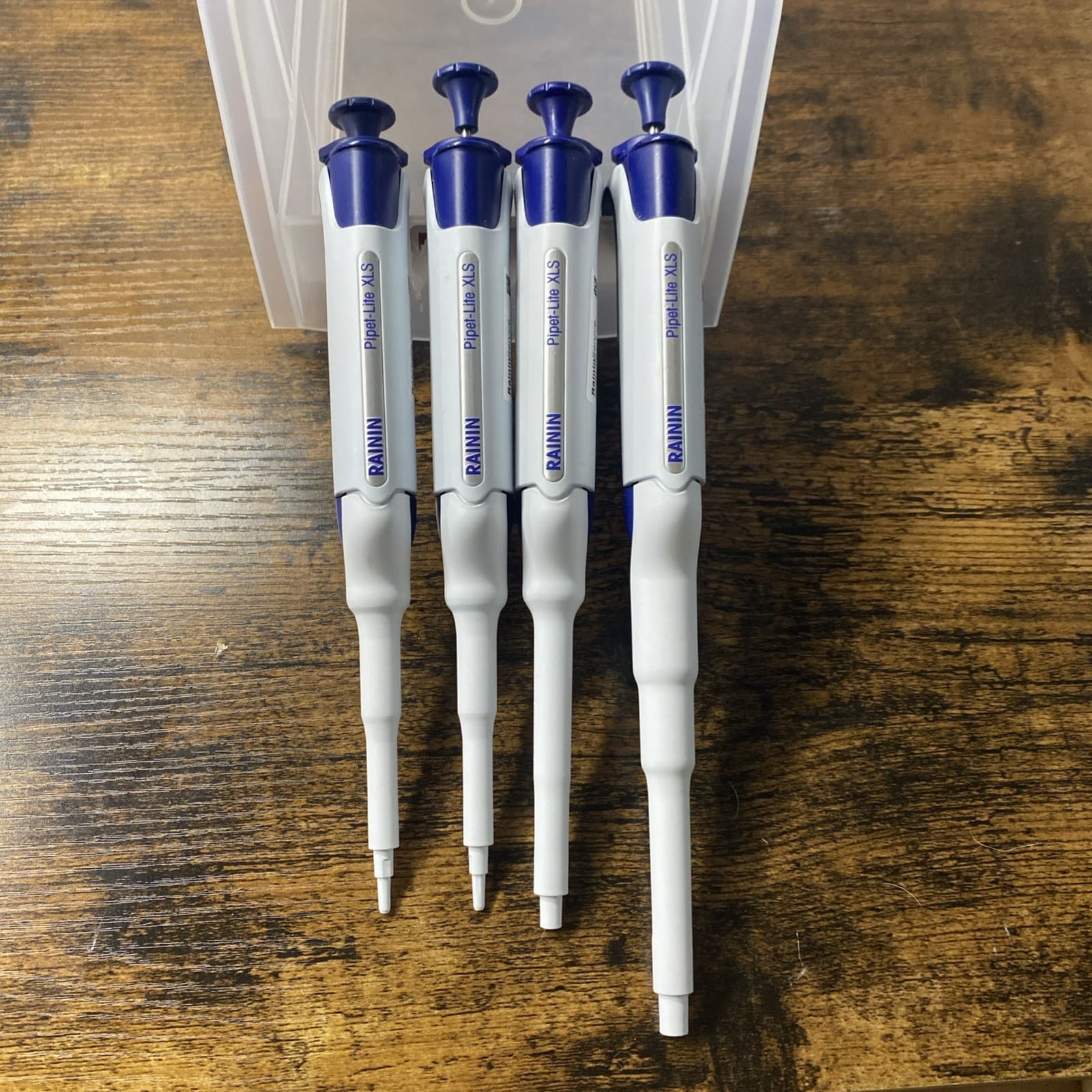 Rainin PipetLite XLS+ LTS Pipette Set  L1000, 200, 20, & 10 Calibrated Sep 2025 4