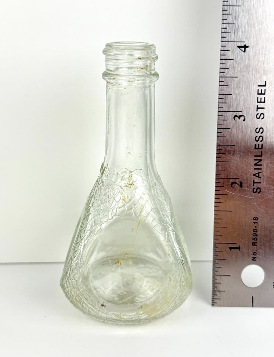 Vintage "INSIST ON VIRGINIA DARE FLAVORS"  1.5 oz. Clear Glass bottle 2