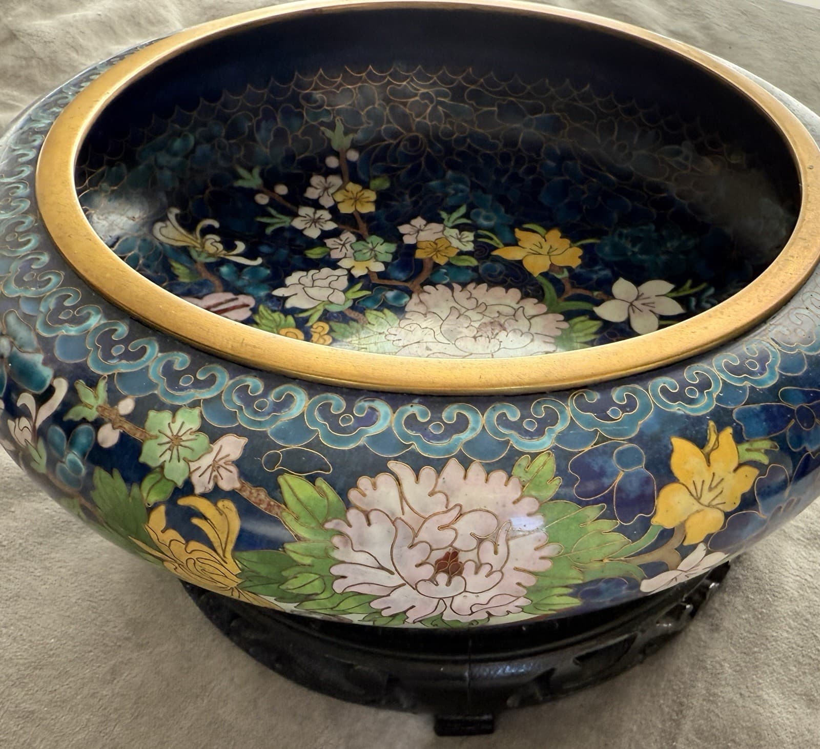 Vtg Chinese Cloisonné Enamel Bowl And Carved Wood Stand Floral Vase Motif 10.25" 3