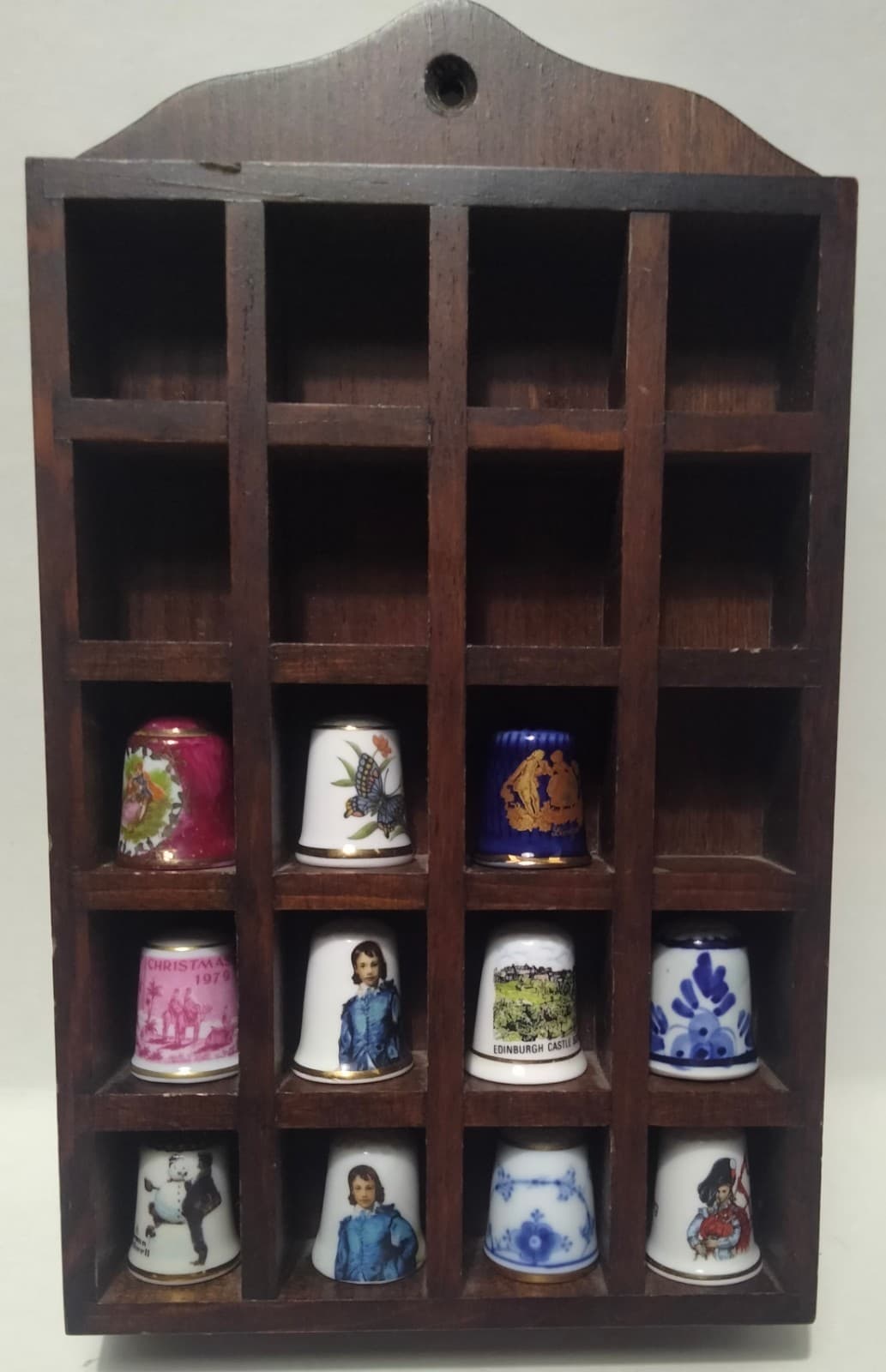 VTG Thimbles Collection Lot & Small Wooden Hanging Display Blue Onion Limoges..