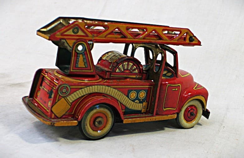 Vintage Tin Friction Lithographed Fire Truck w Extending Ladder  Made in Japan 4