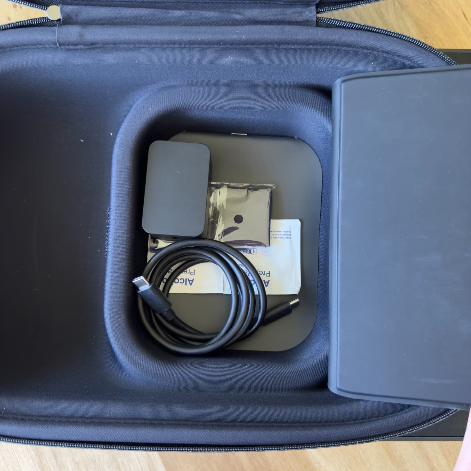 Microsoft HoloLens 2 - Smart Glasses VR Headset Device - Model 1855 - NJZ-00001 6