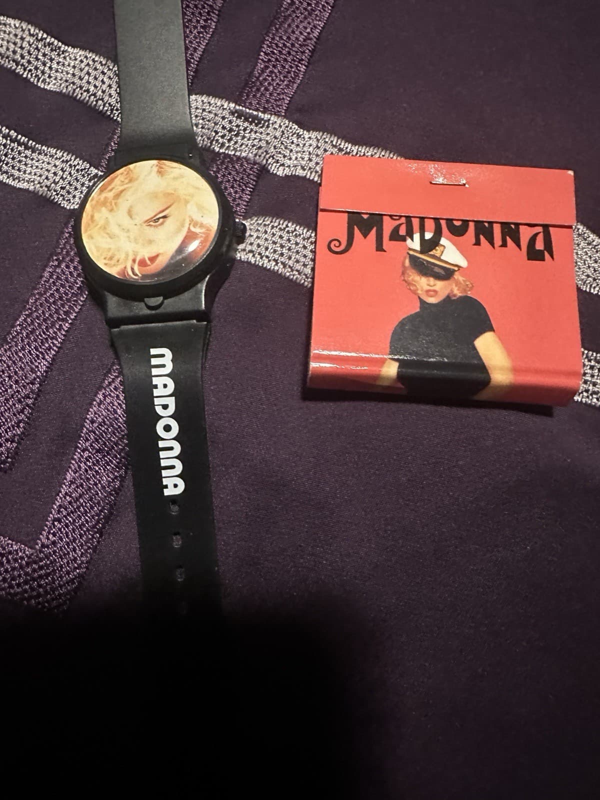 MADONNA OFFICIAL 1990 BLOND AMBITION WATCH AND MATCH BOOK NEE UNUSED GIRLIE SHOW 2
