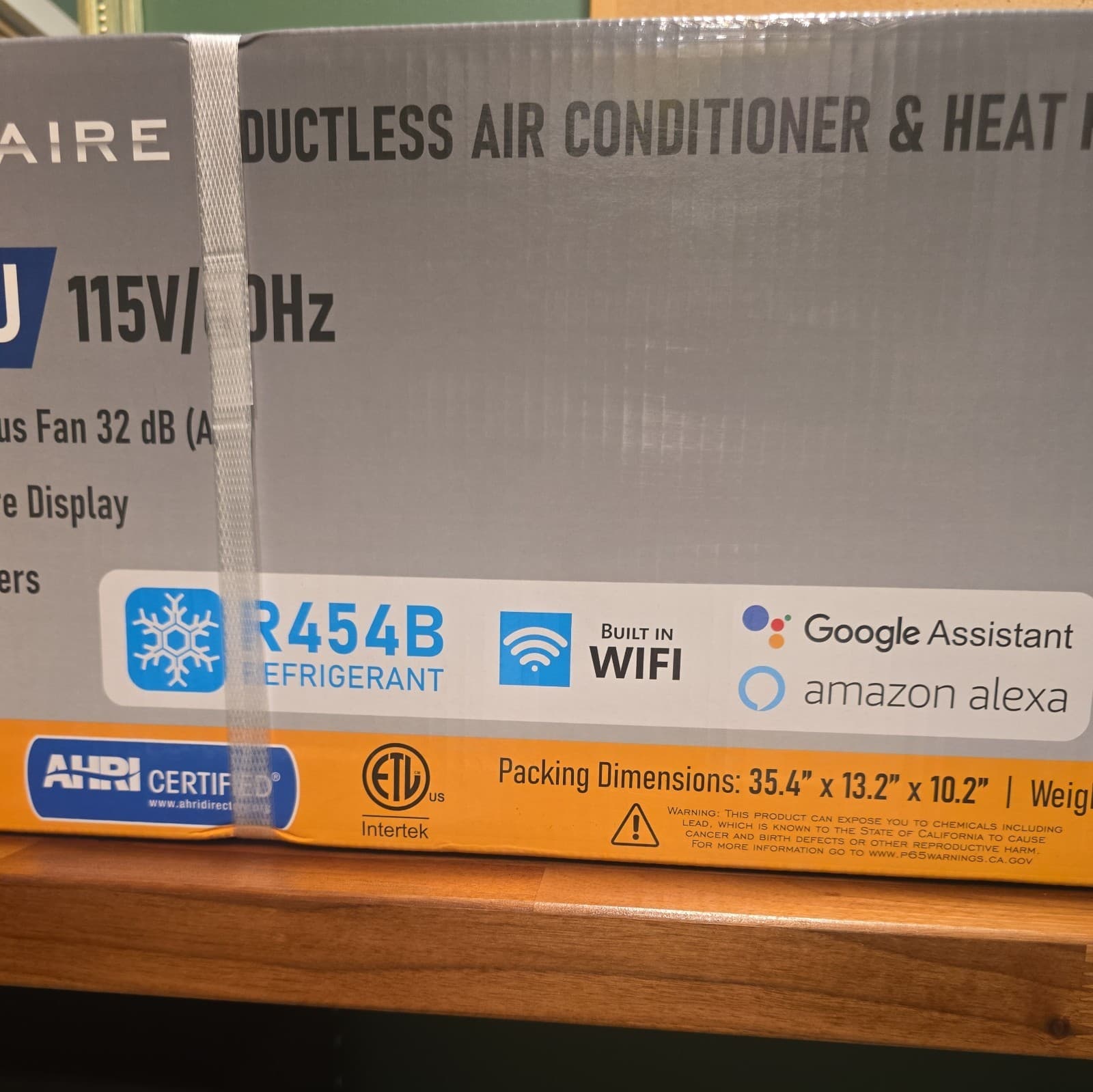 Hessaire Ductless Ac Heat Pump  12,000 BTU/h cooling & heating INNER UNIT ONLY 4